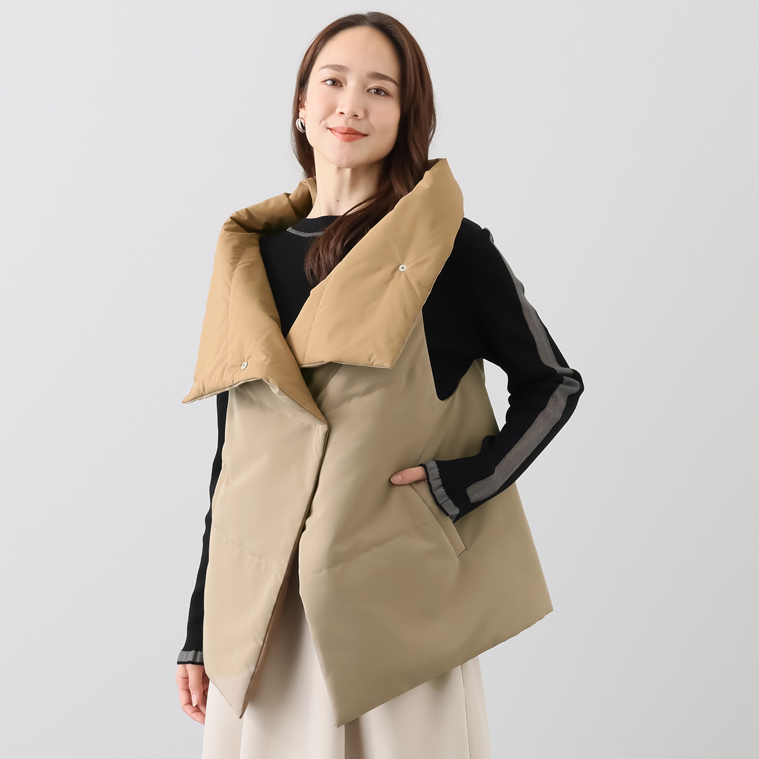 コモエリークローゼット ビッグカラーが 首回りを包み込む ラップジレ