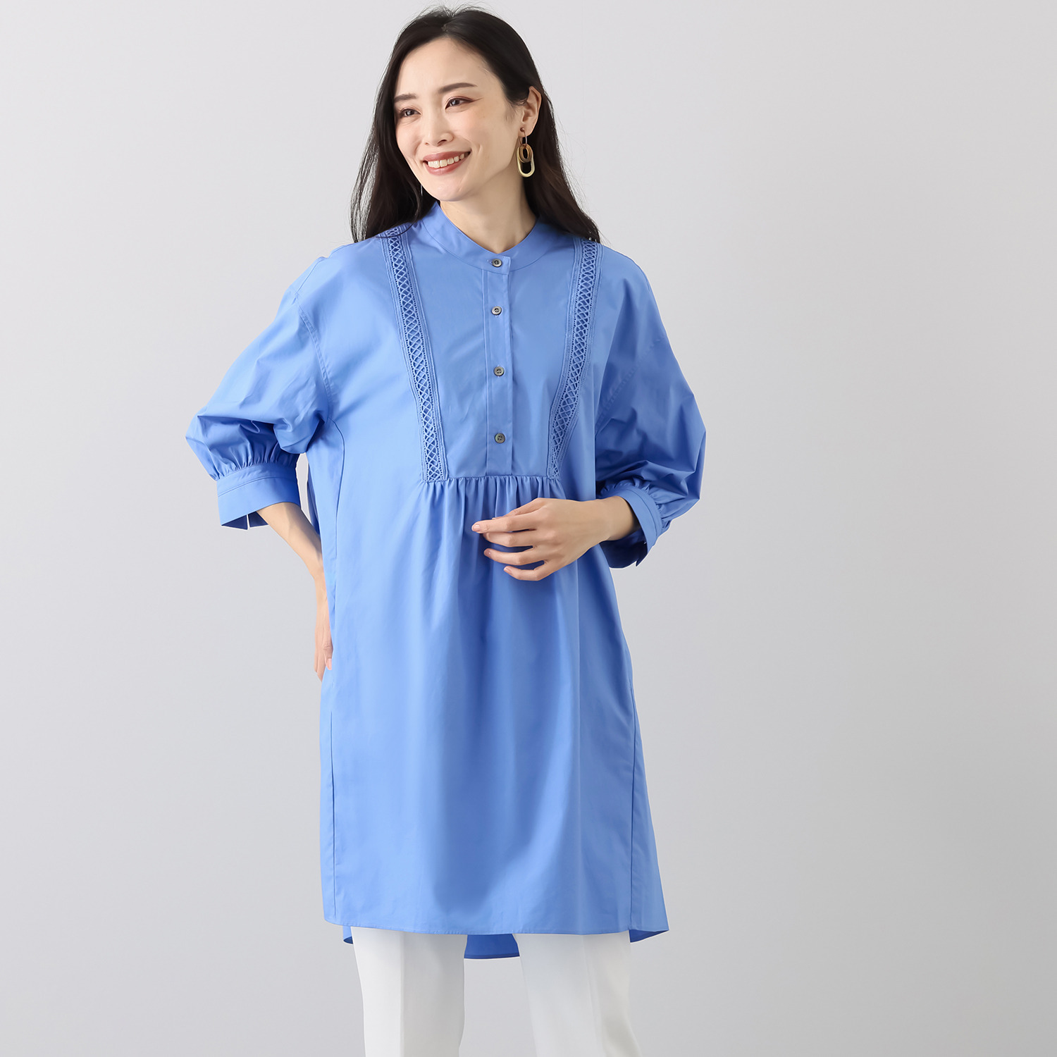 ヘ・エラ コットン１００％ 大人美人 レースアクセント オーバーブラウス