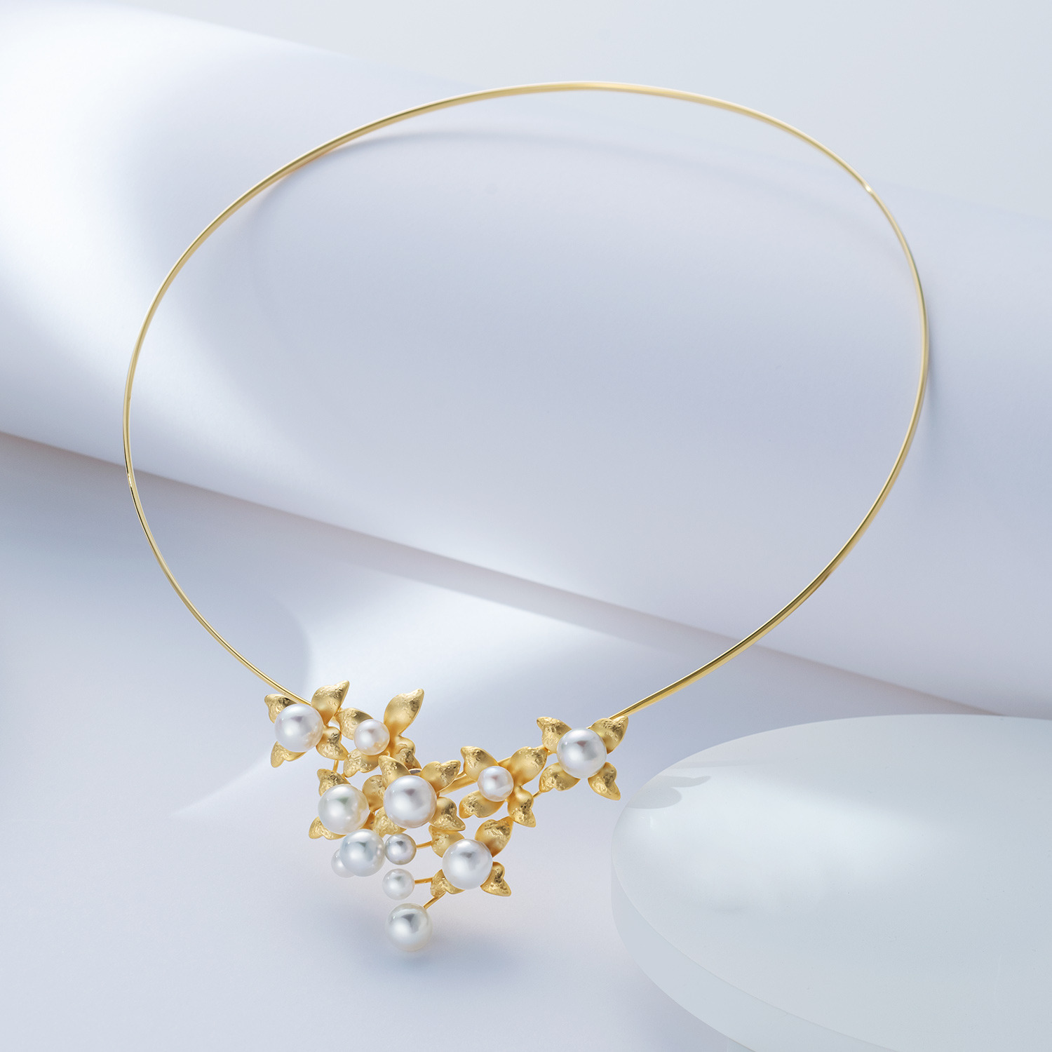 パール　ユリマ シルバー 宇和島産　無調色越物 アコヤパール ライラックモティーフ オメガネックレス