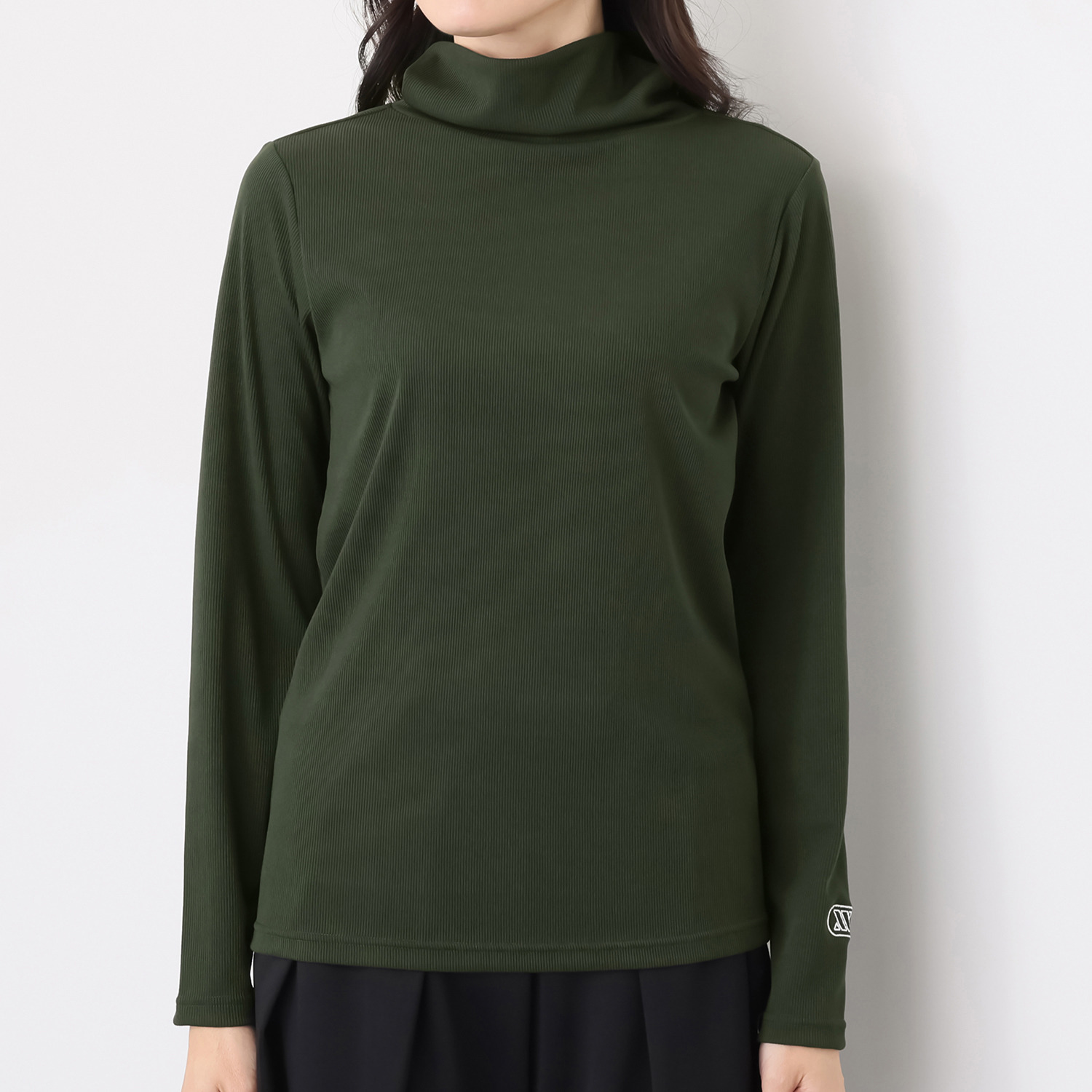 イクシーズ オフタートルプルオーバー