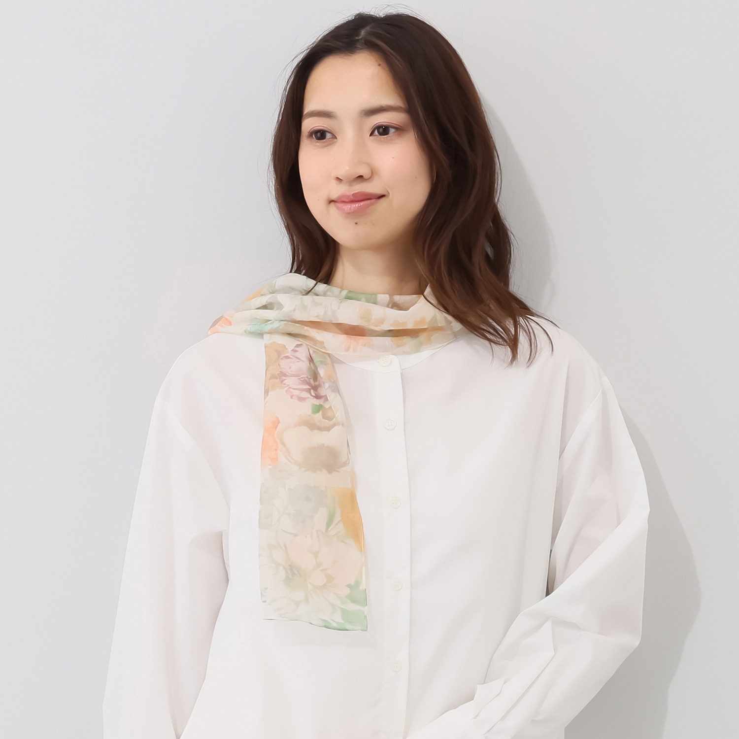 ジョナータ シルク混 スリムストール