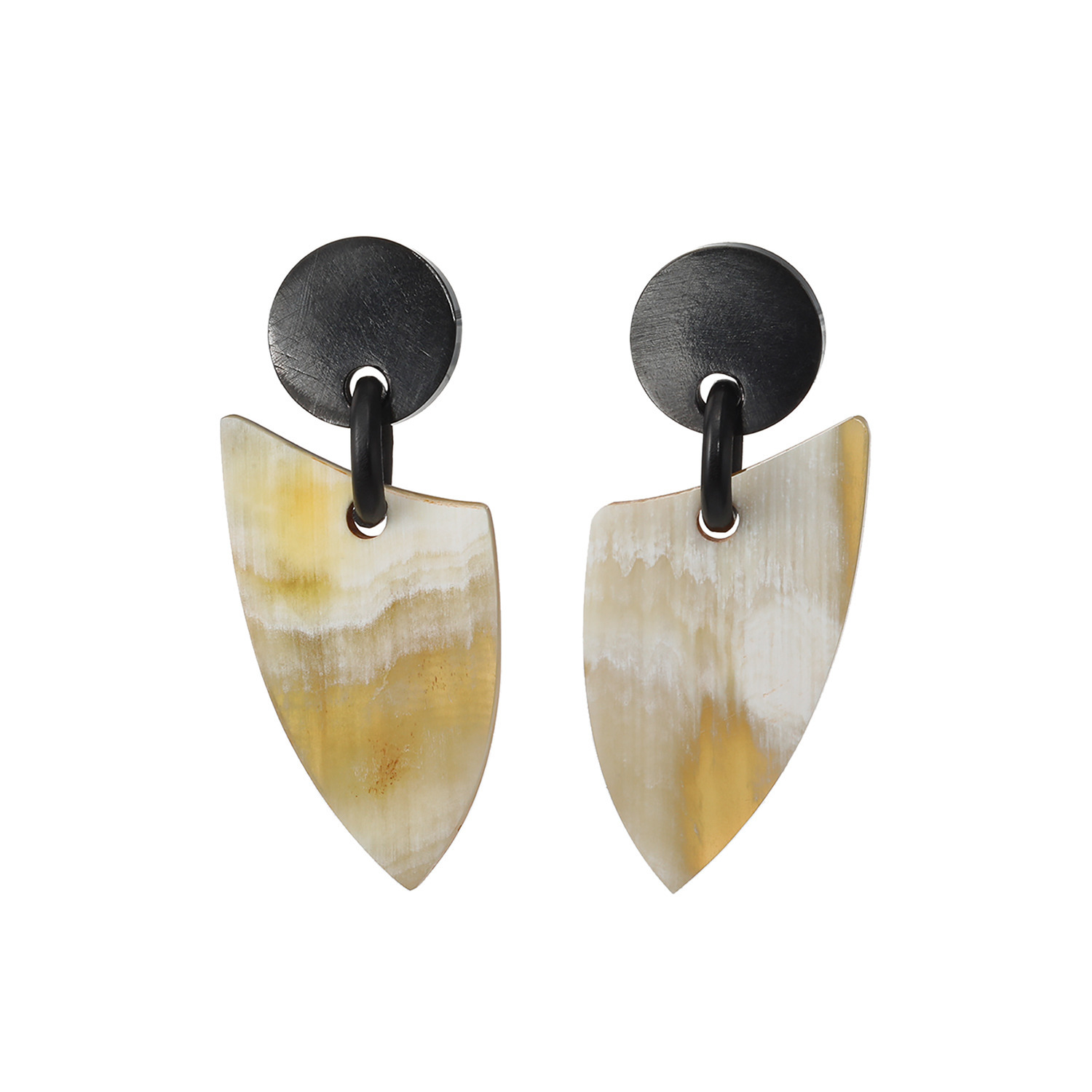 マダムヒロコ 水牛 スウィング＆ スタイリッシュピアス “キャラメルボンボン”