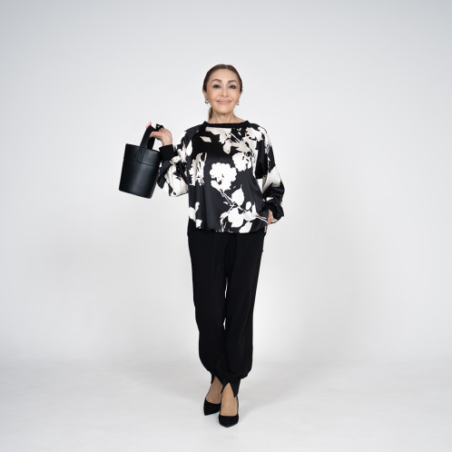エアリーフェアリー 春風になびく ふんわりブラウス