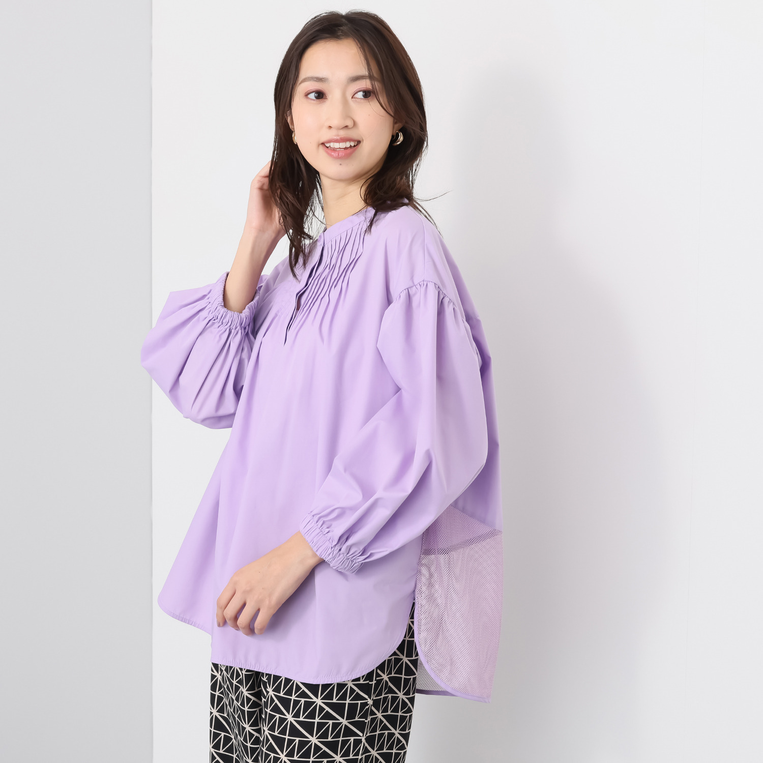スタイル・ラヴィー タック＆メッシュ アクセント ブラウス