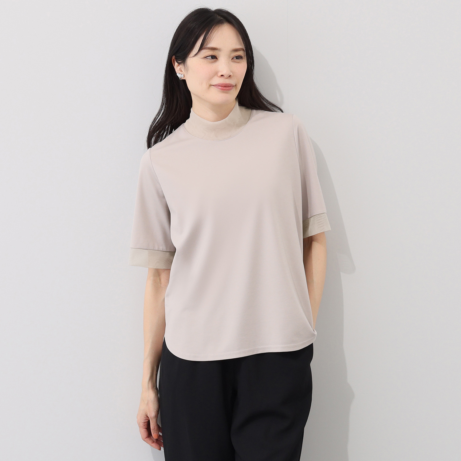 シルバーミントシュガー チュール使い ハイネック＆五分袖 ボックスシルエット プルオーバー