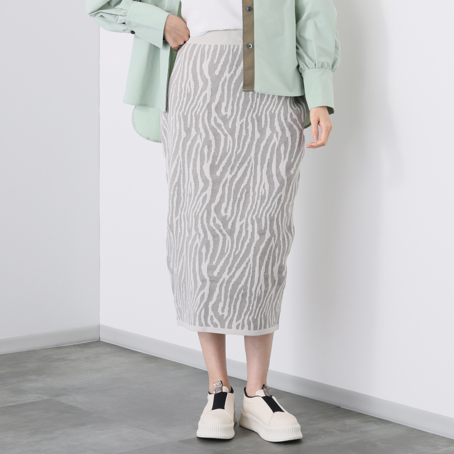 コモエリークローゼット 幾何学ジャガードニット コクーンスカート