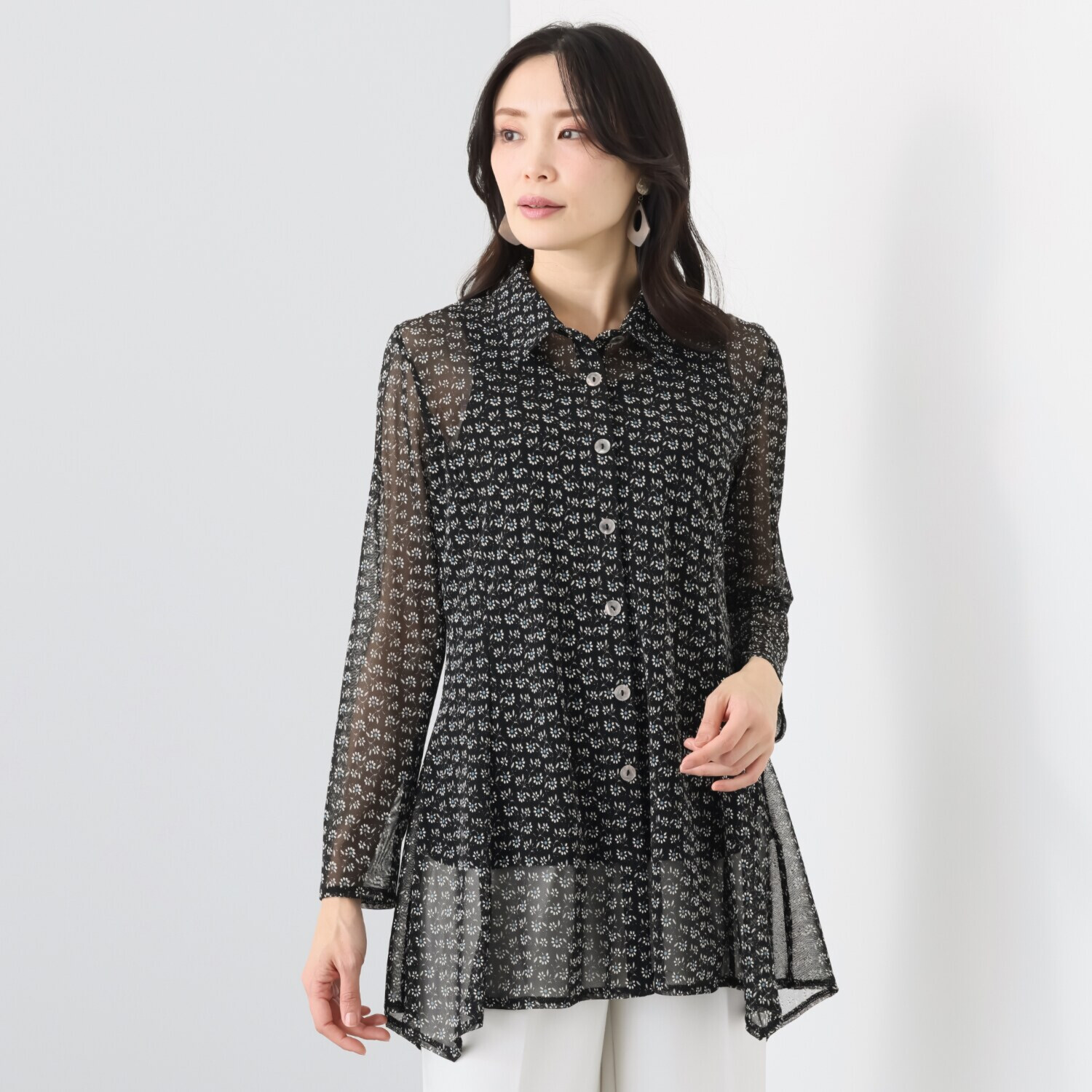 ダジュール パワーネット プリントブラウス