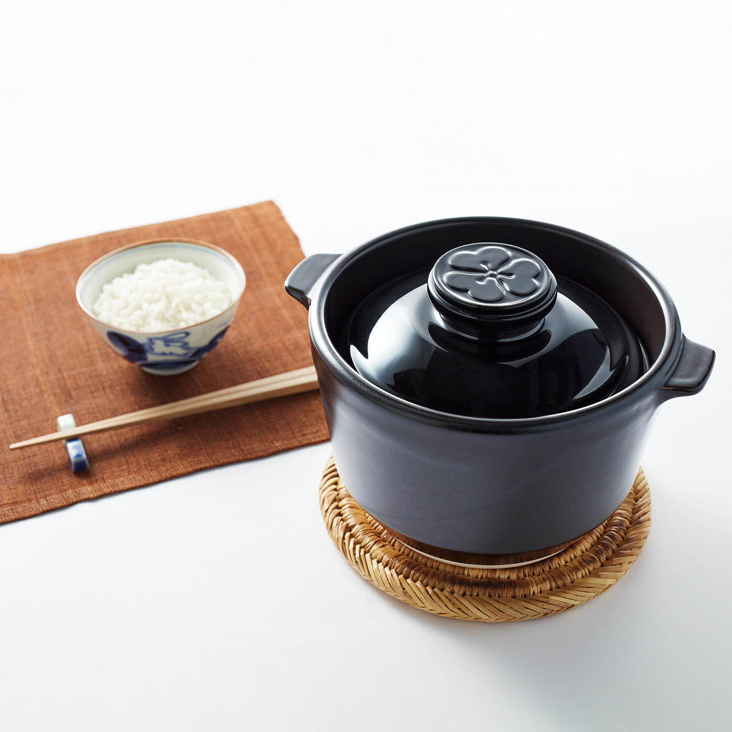 【GW終わっちゃたねセール♡未使用】有田焼究極のご飯鍋HACHI 火加減いらず 吹きこぼれなく炊ける 有田焼 究極のごはん鍋 HACHI