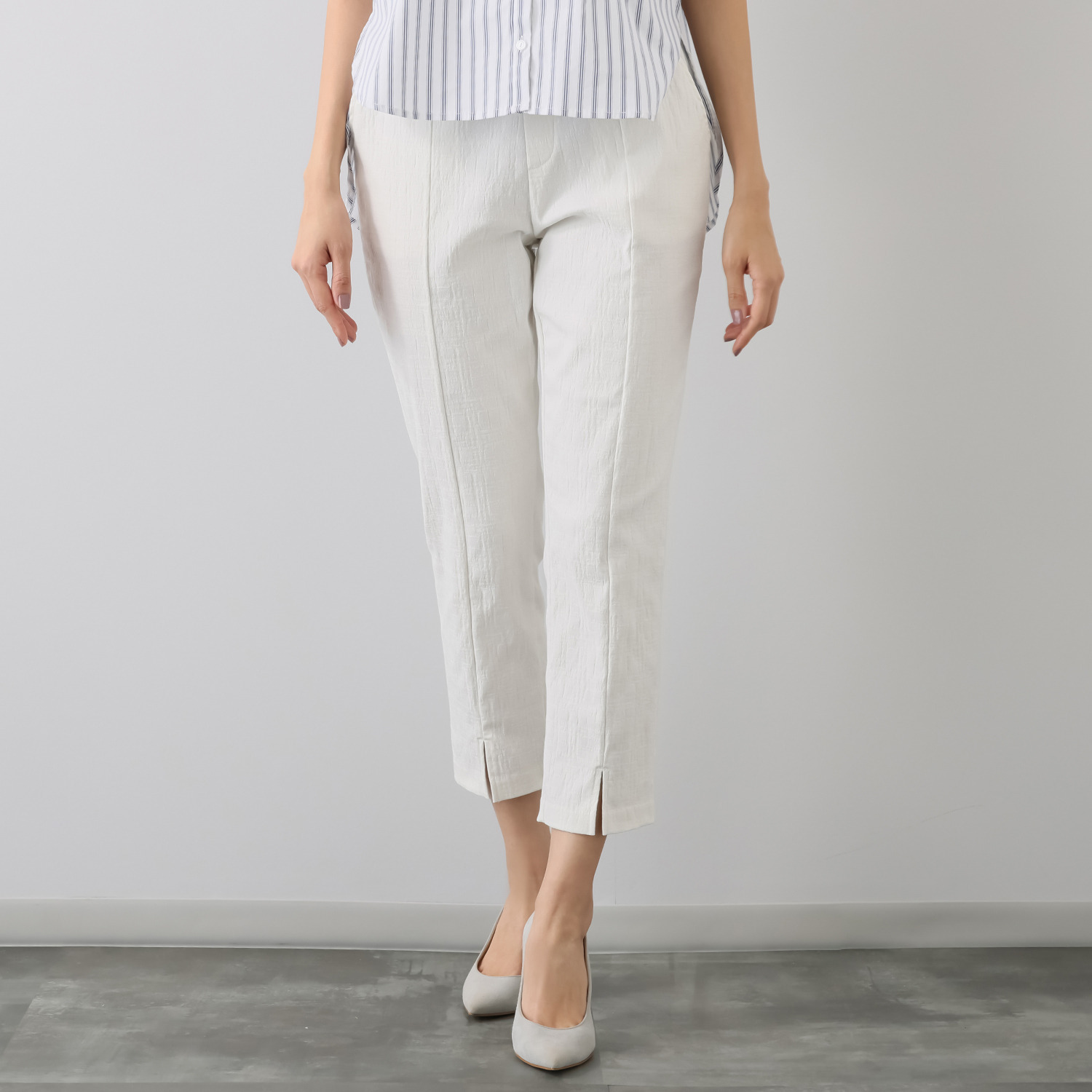 ＴＡＫＵＭＩＢＡ 格子柄ジャガード 前スリットスリムパンツ