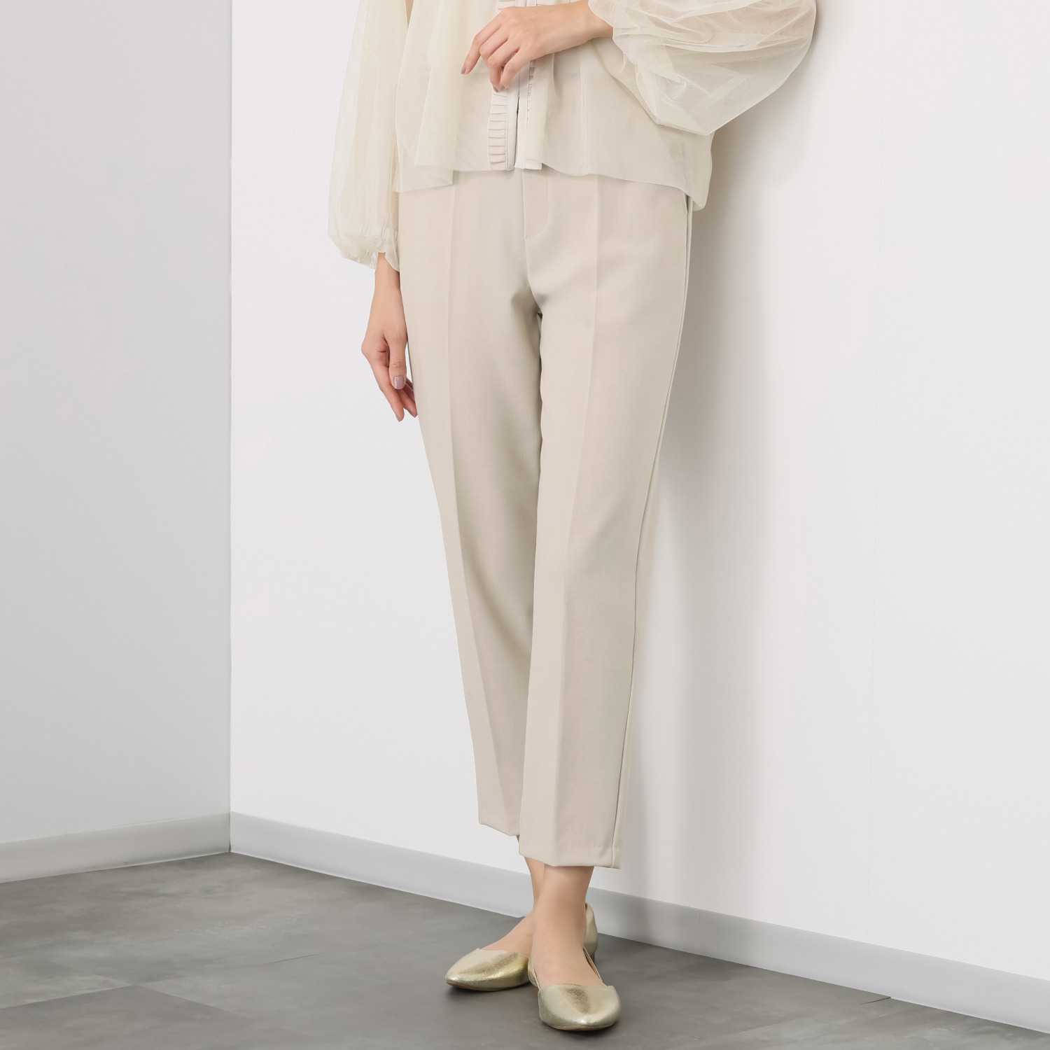 ＴＡＫＵＭＩＢＡ ドライタッチ テーパードパンツ