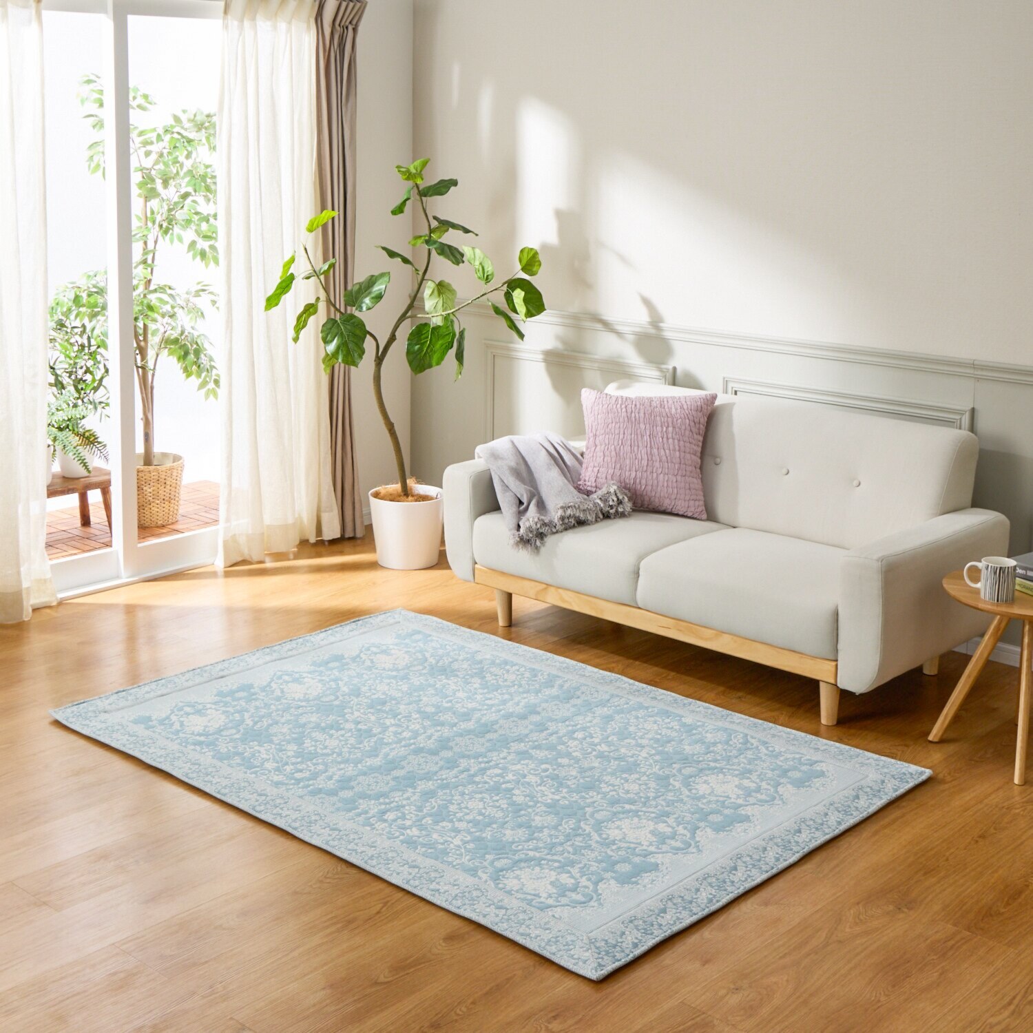 スワトウ刺しゅう協会認定 ジャガード織ラグ ＜１３０×１９０ｃｍ＞