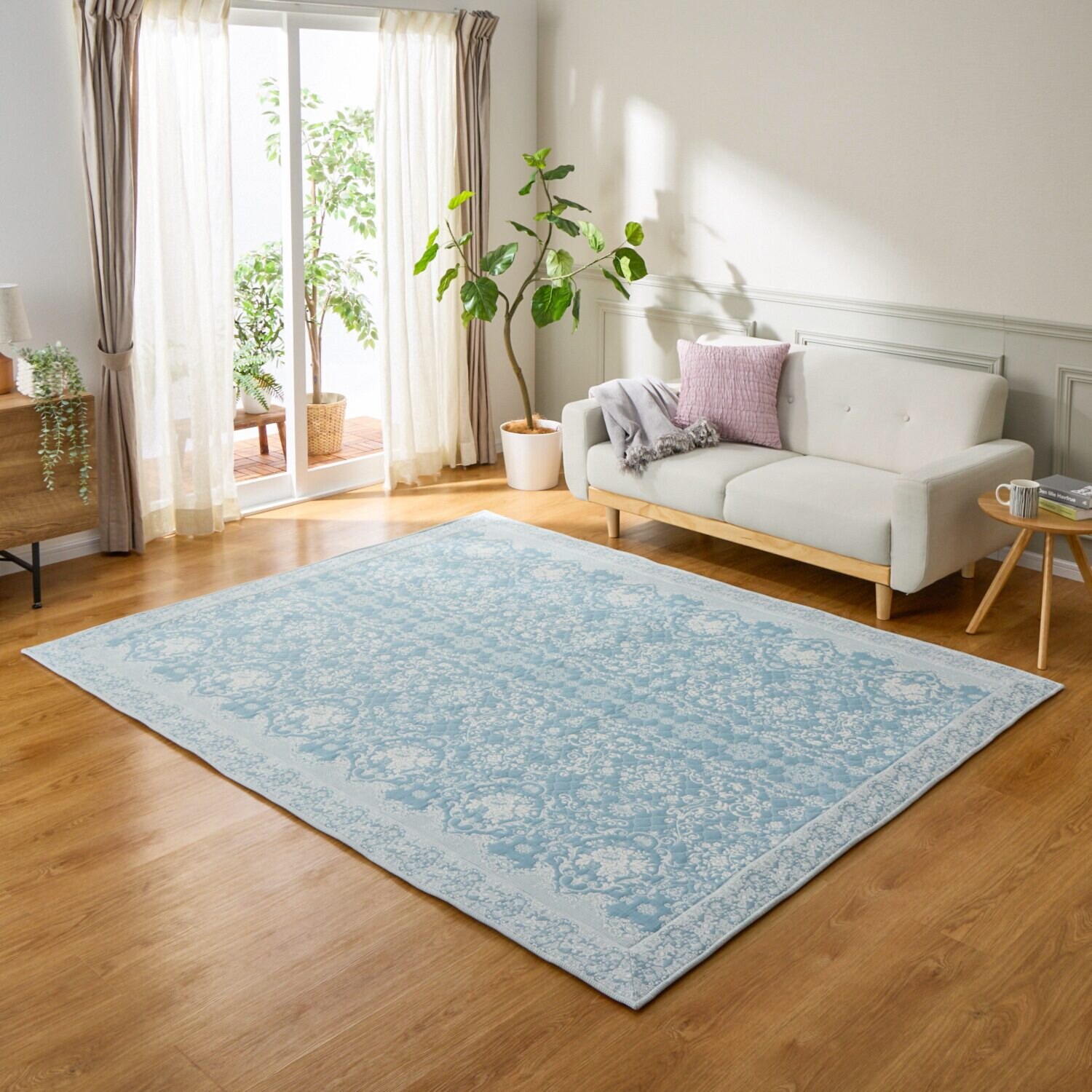 スワトウ刺しゅう協会認定 ジャガード織ラグ ＜１９０×２４０ｃｍ＞