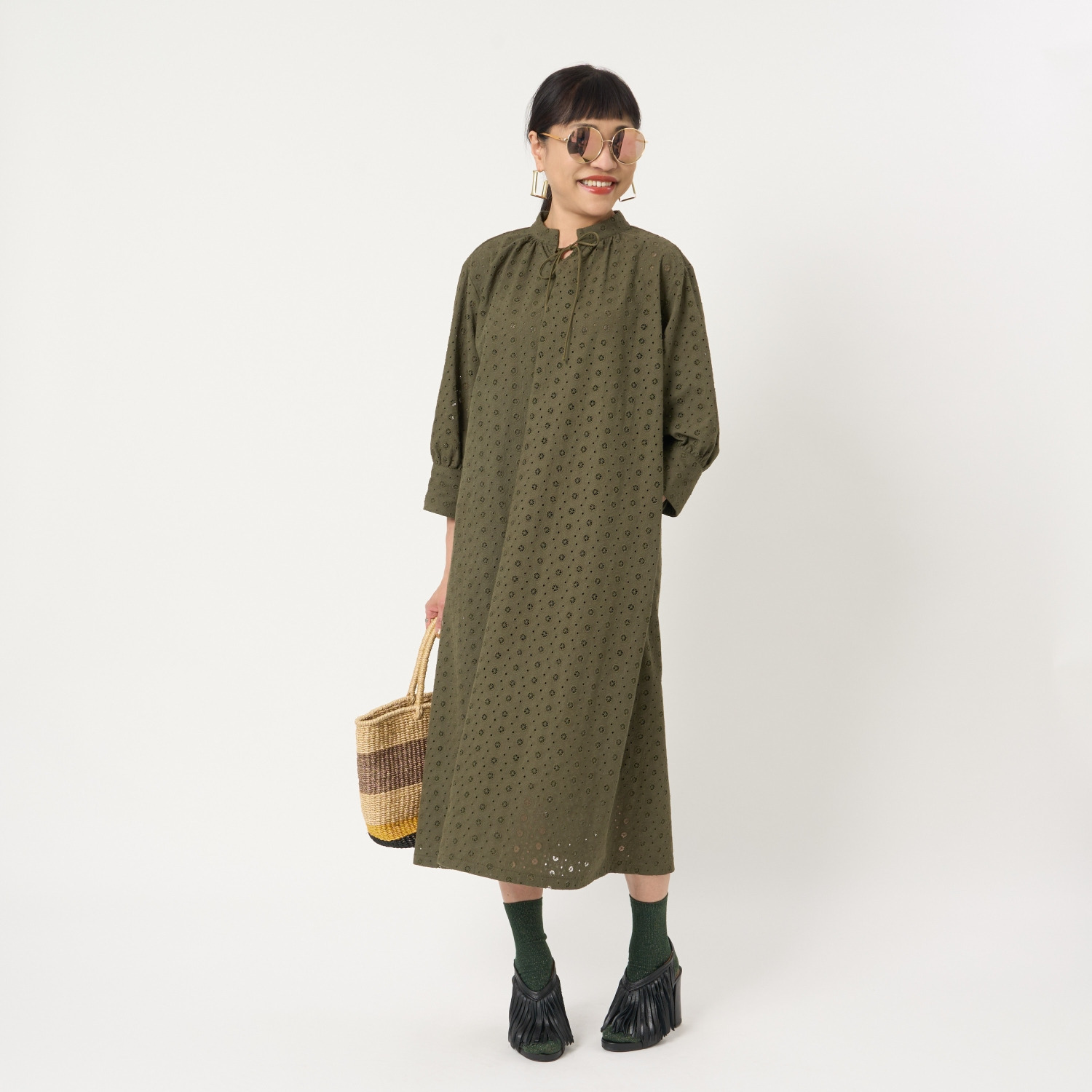 ミューリエ 都会的でしなやか レース カフタンワンピース