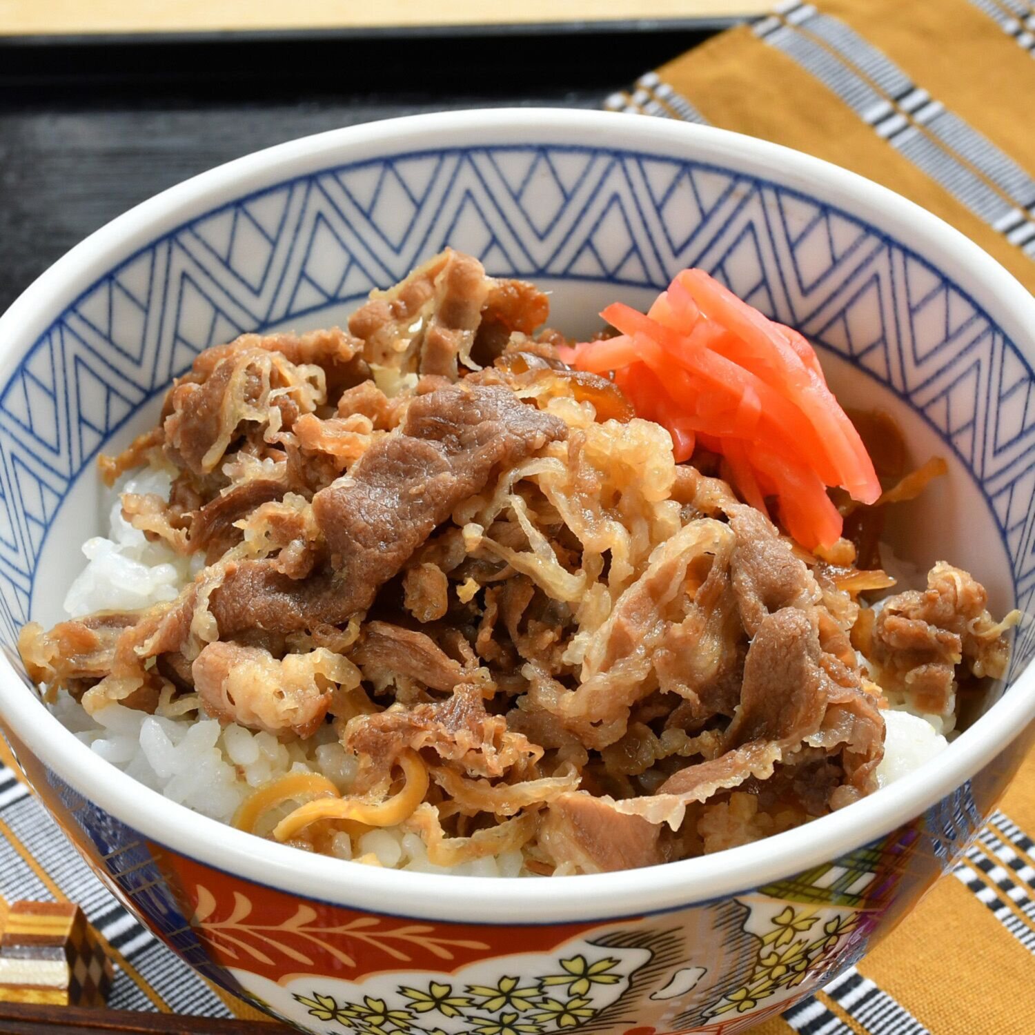 お肉たっぷり 国産黒毛和牛の こだわり牛丼