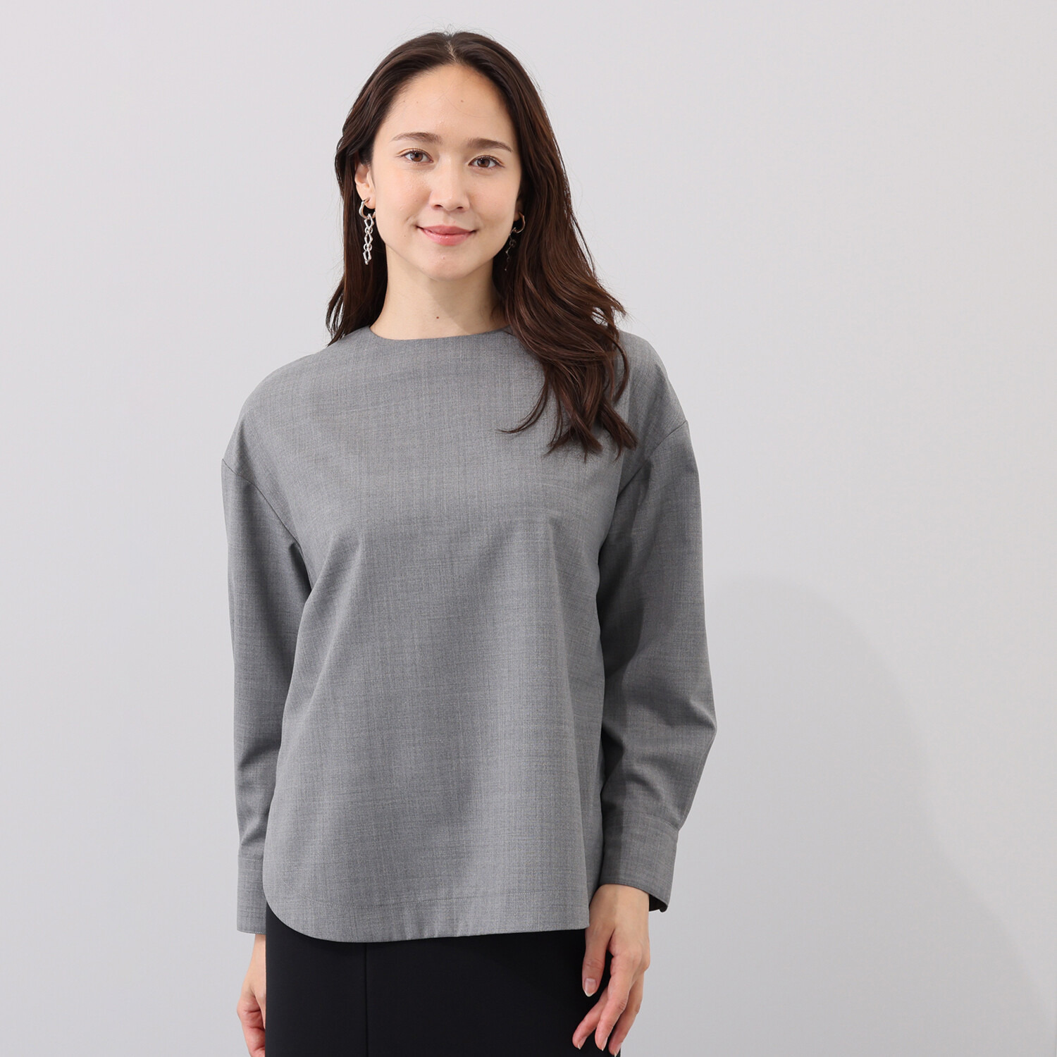 メリオン オーストラリア産 メリノウール混 シルキーソフトタッチ ラウンドヘムブラウス