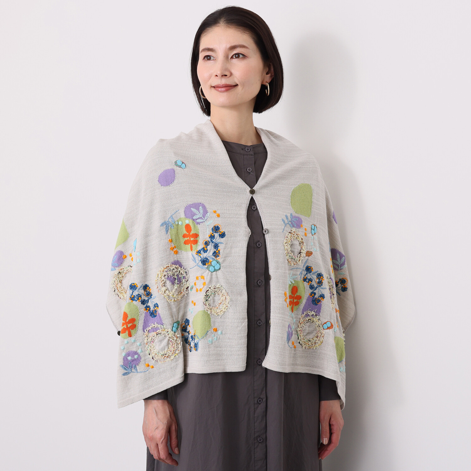 エム　アンド　キョウコ 草冠刺しゅう マルチウェイショール