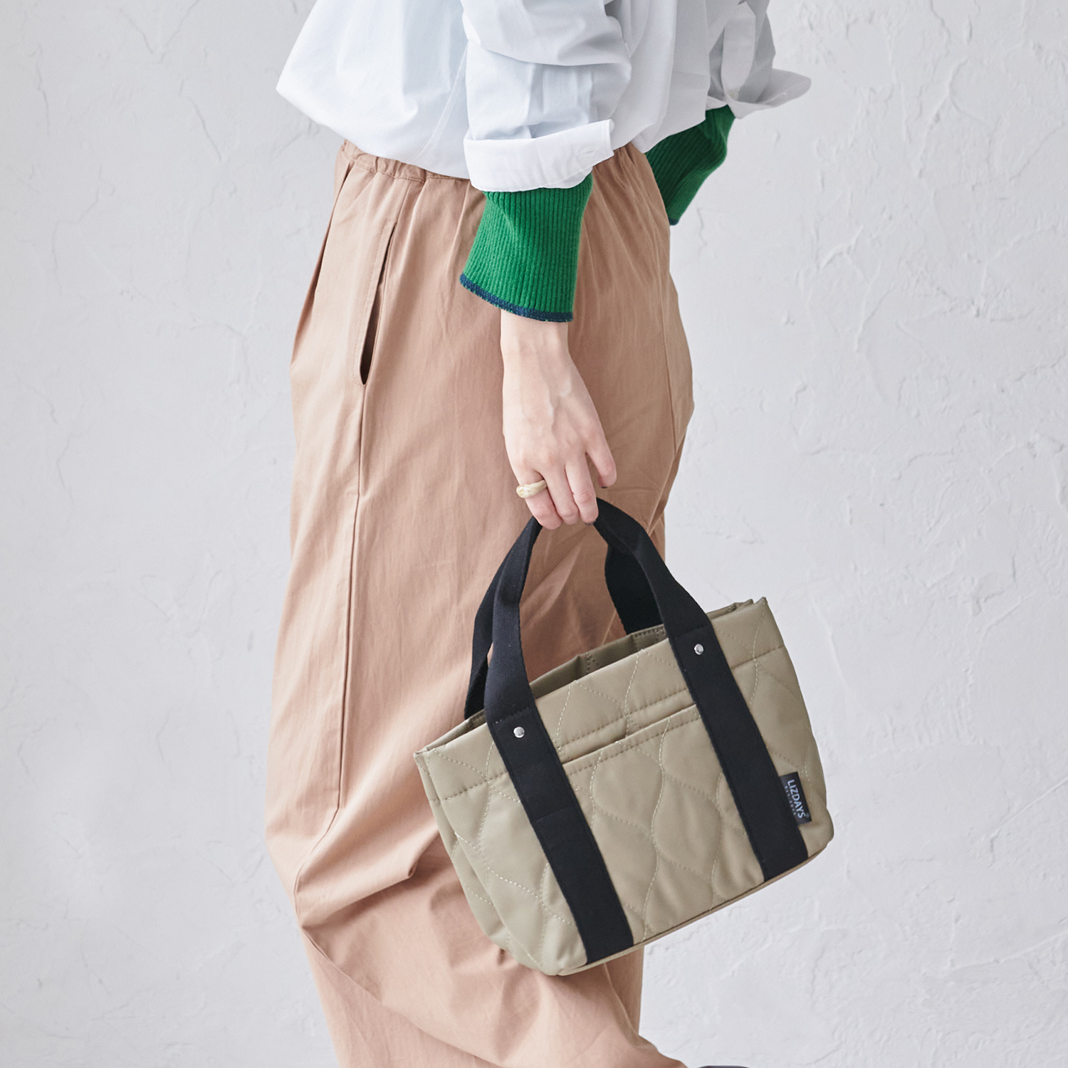 リズデイズ ナイロンキルト ミニトートバッグ