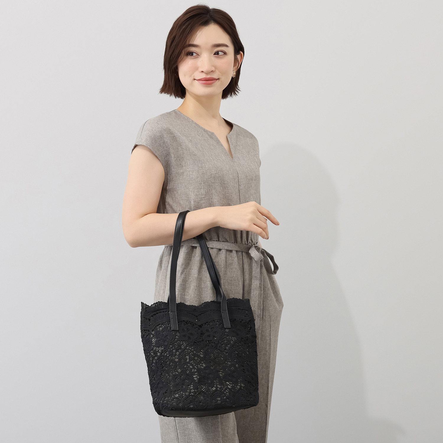 ユキコ　ハナイ エレガント レーシーバッグ