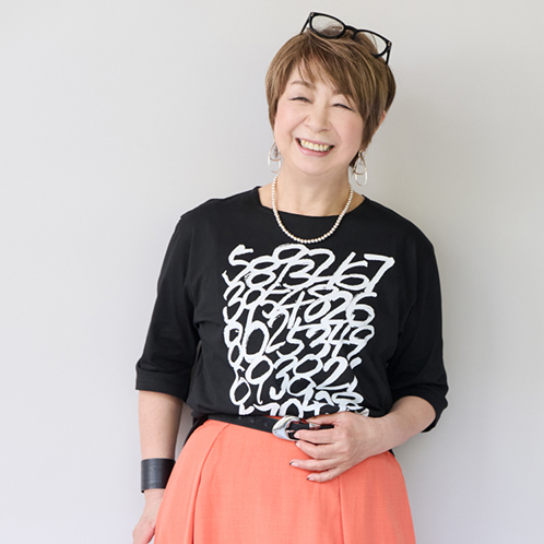 ウノ・ウノ・ドゥーエ オリジナルロゴモティーフ 五分袖Ｔシャツ