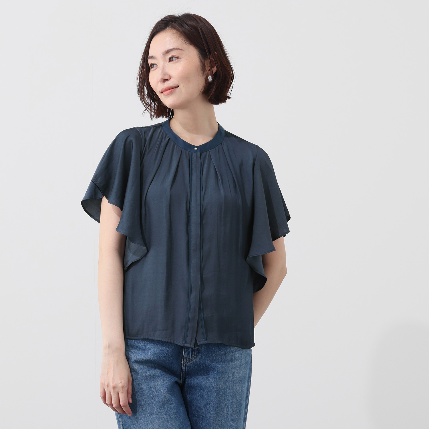 スタイル・ラヴィー ケープレット袖アクセント サテンブラウス