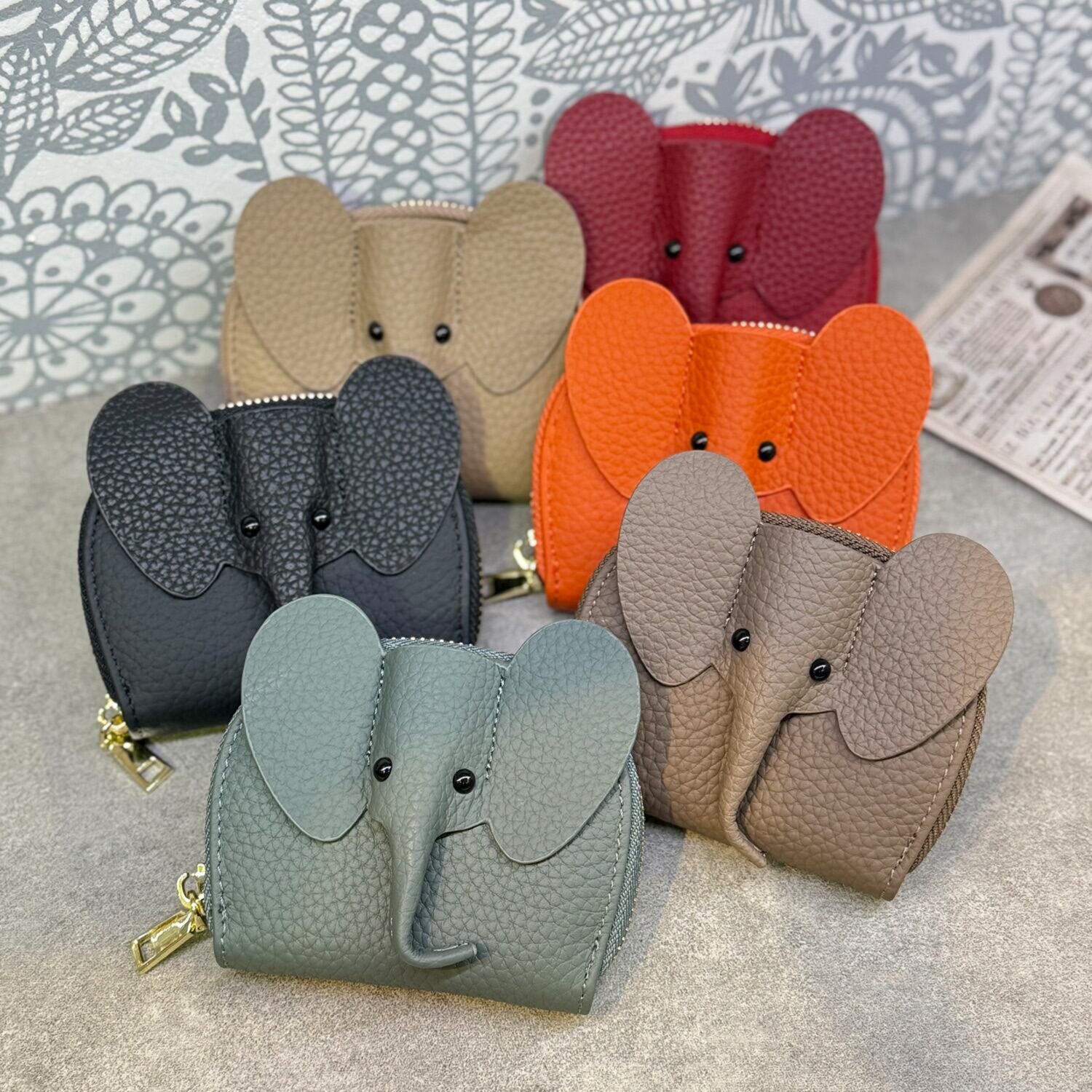 グッシオイタリー カウレザー マルチケース ＜ゾウ＞