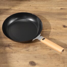 高火力調理で 焼く・炒めるが 抜群に美味しくなる Wファイバーライン