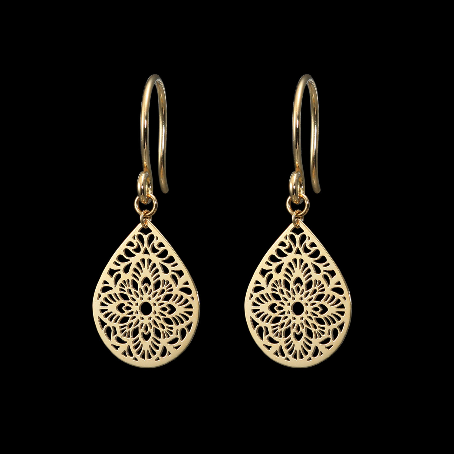オーサムジュエリー 18K アラベスクデザイン しずく型 透かし