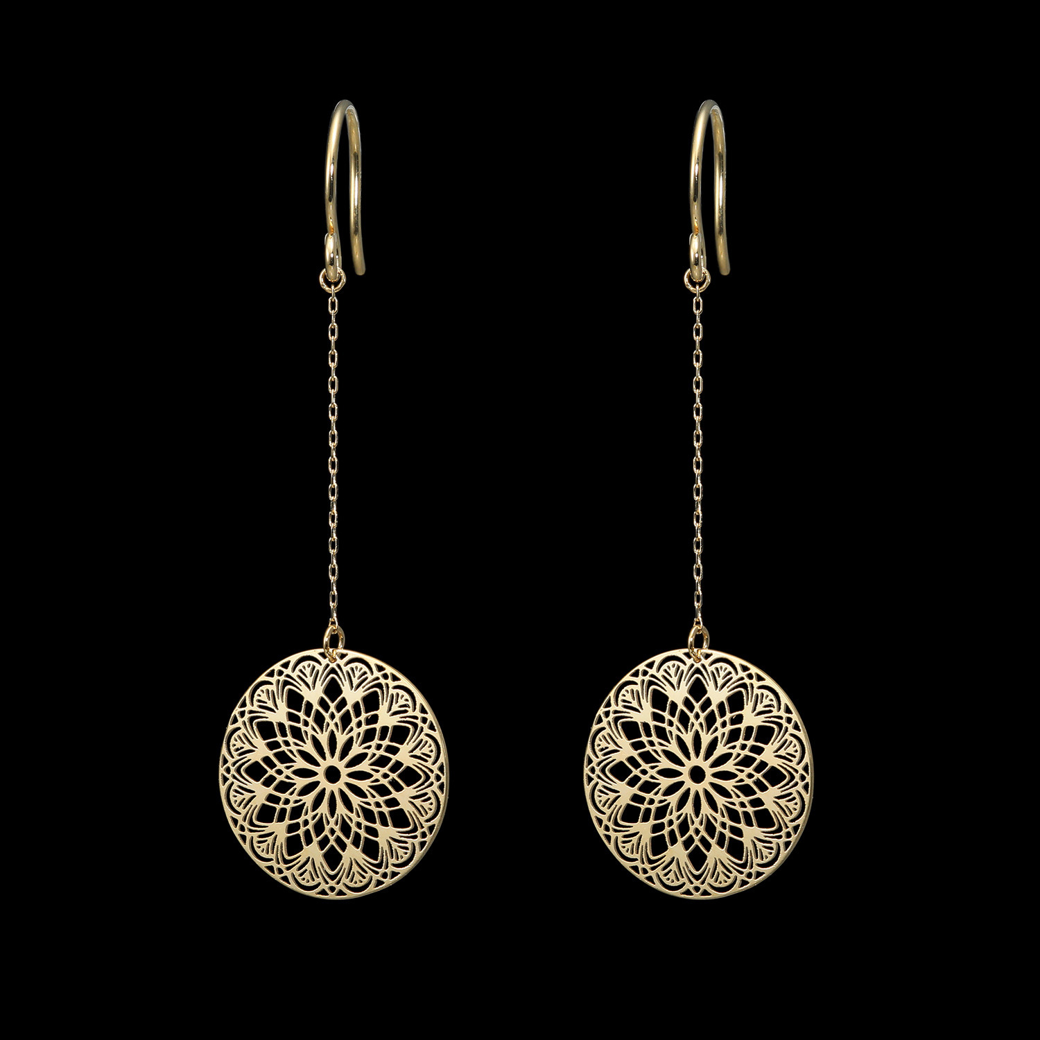 オーサムジュエリー 18K アラベスクデザイン ラウンド型 透かし  