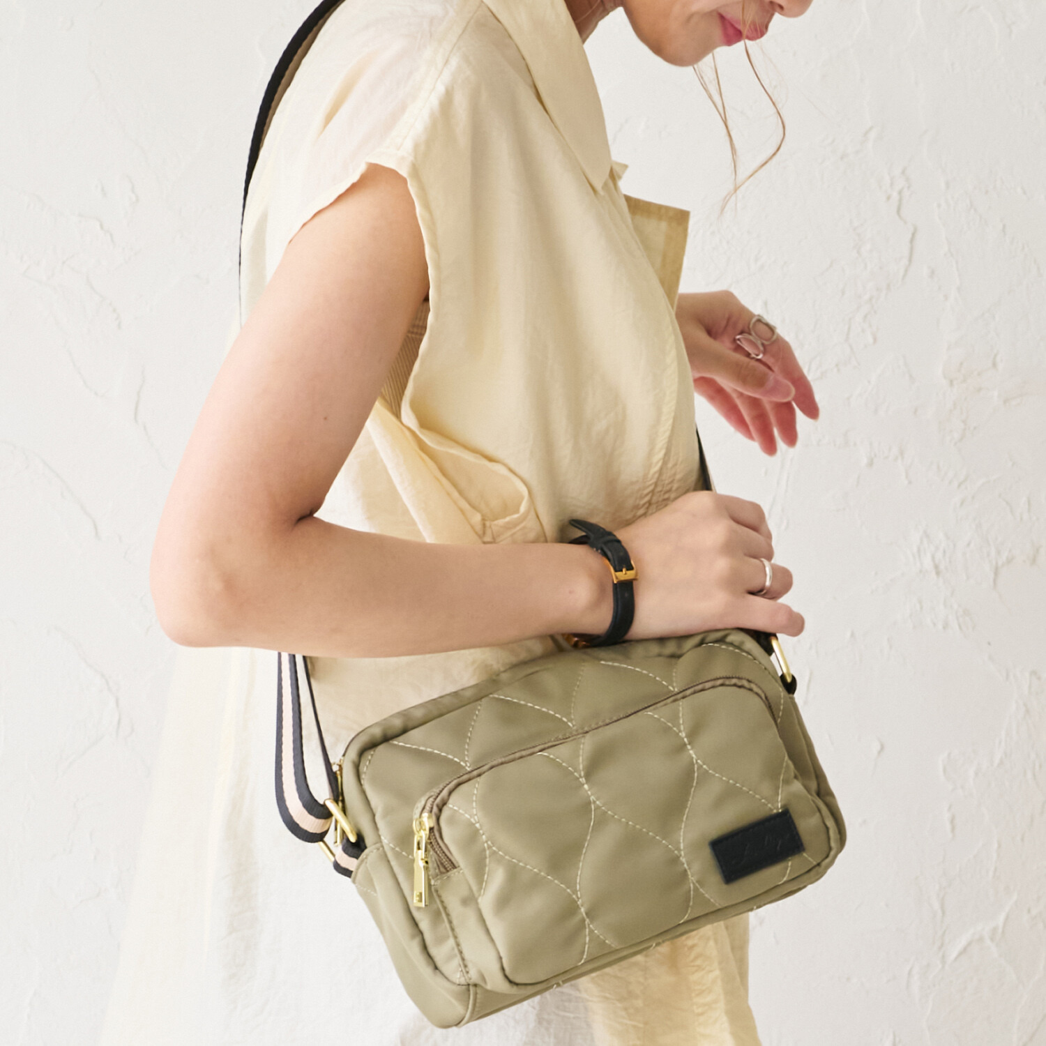 リズデイズ キルティング ミニショルダーバッグ