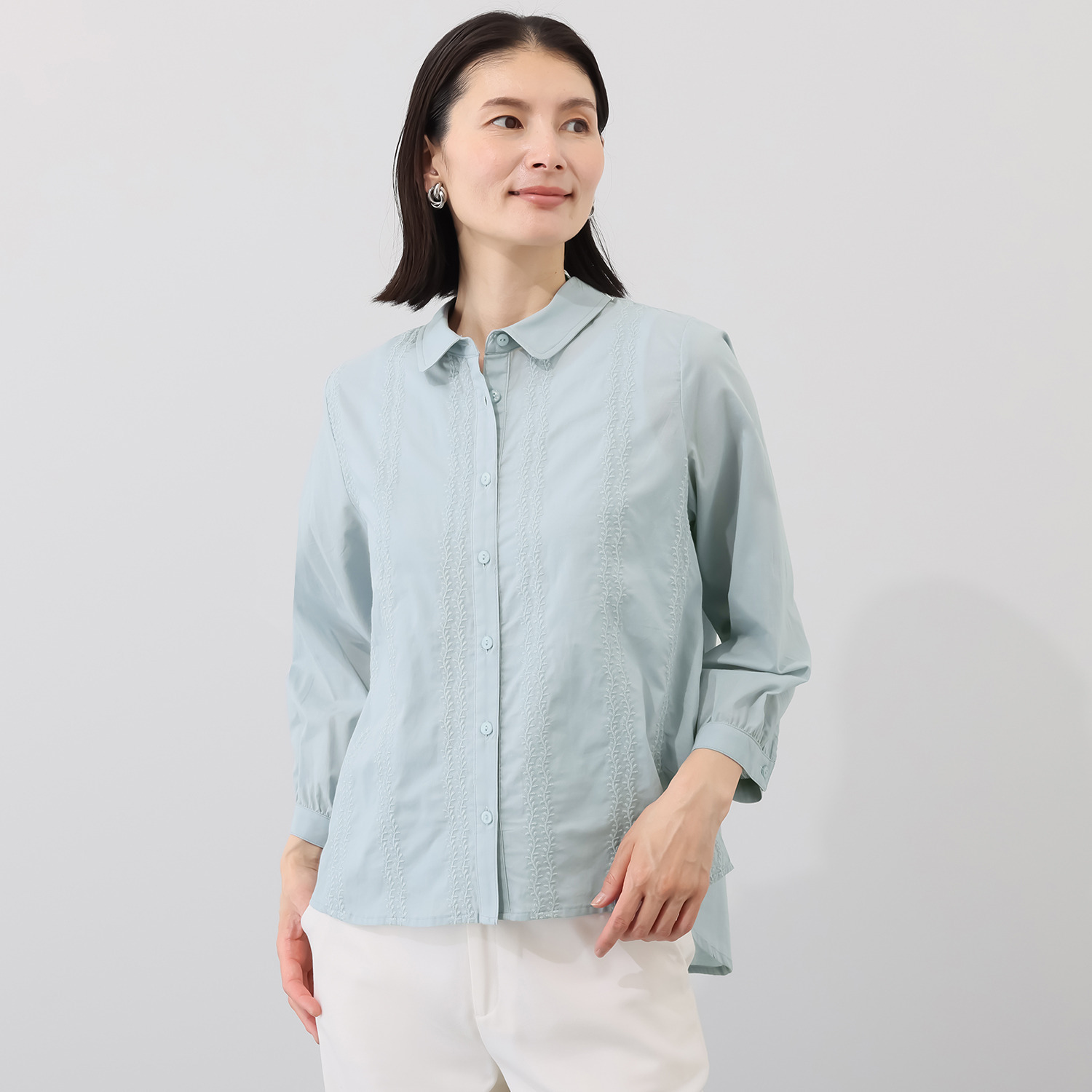 ダジュール フロント刺しゅう ブラウス