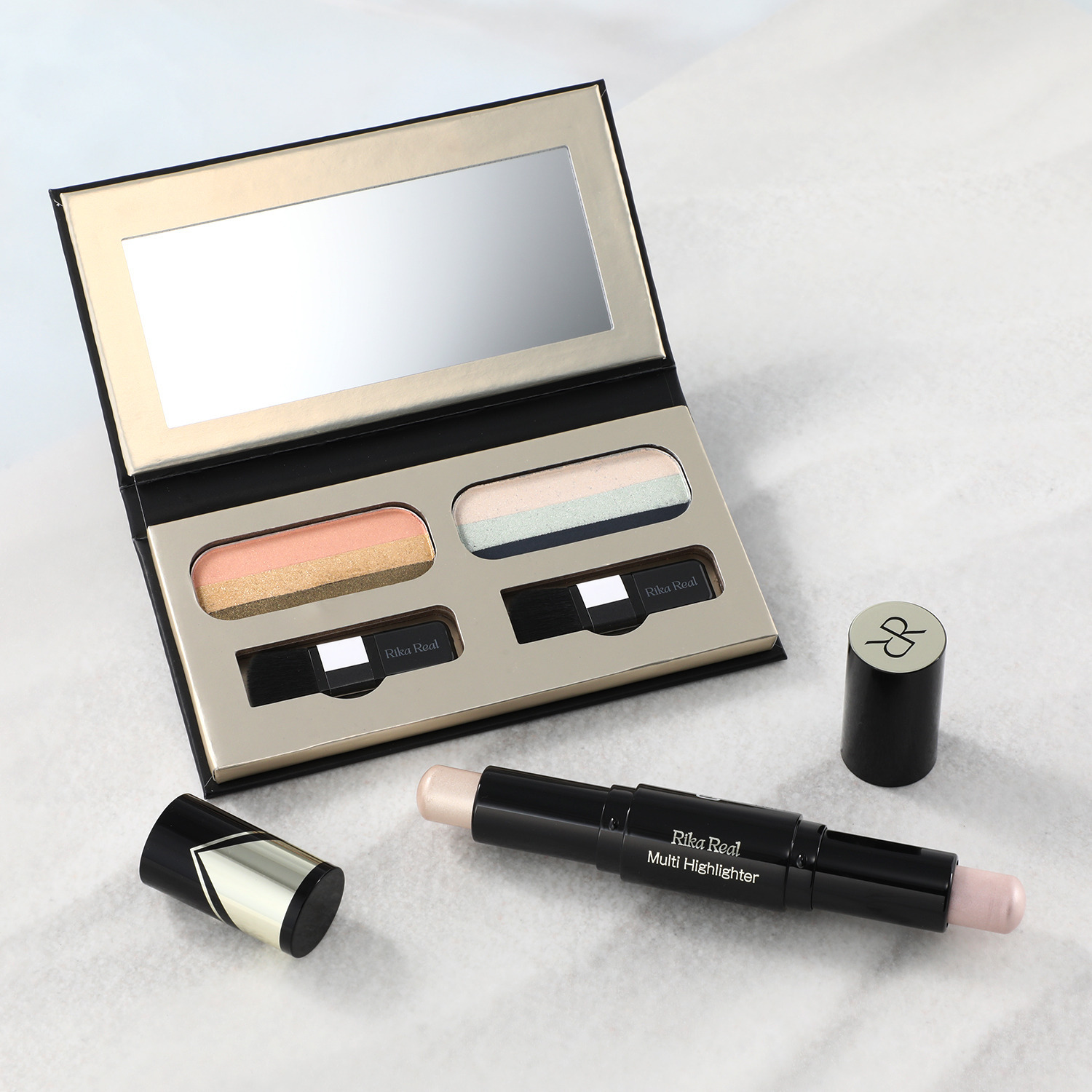 リカリアル １秒グラデーション アイシャドウ ＜ゴールド／シャイン＞＆ マルチハイライター ＜オーロラピンク／ 　オーロラゴールド＞