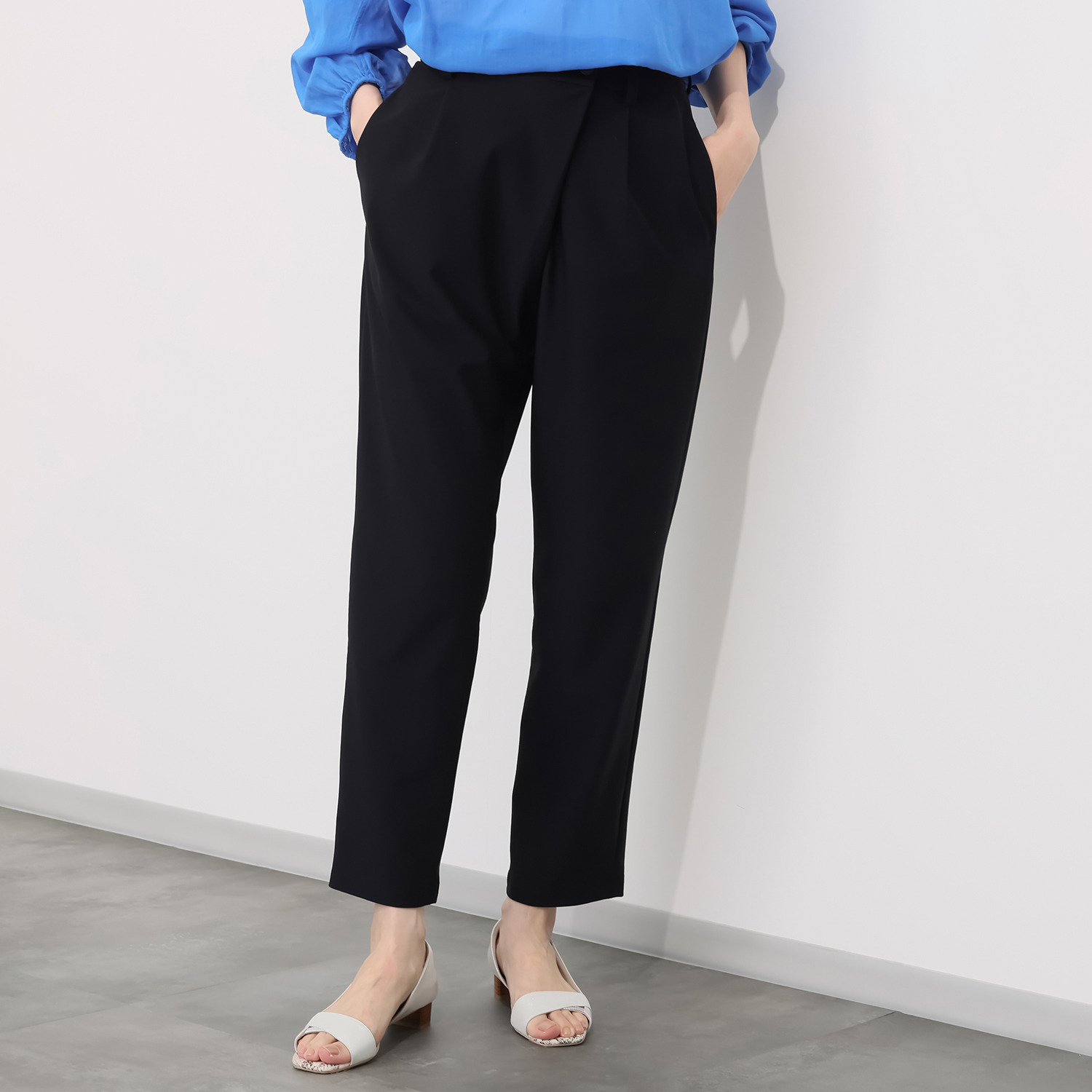 エンシュウ 接触冷感 歩くたびに涼しい 多機能 ゆったりテーパードパンツ