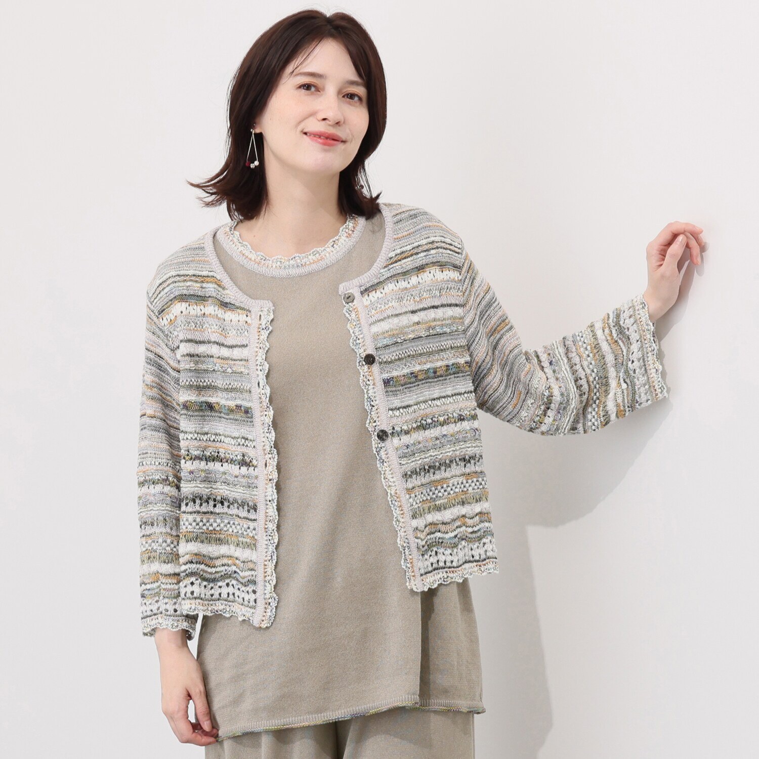 イイネス ファンシーヤーンミックス ボレロ風カーディガン