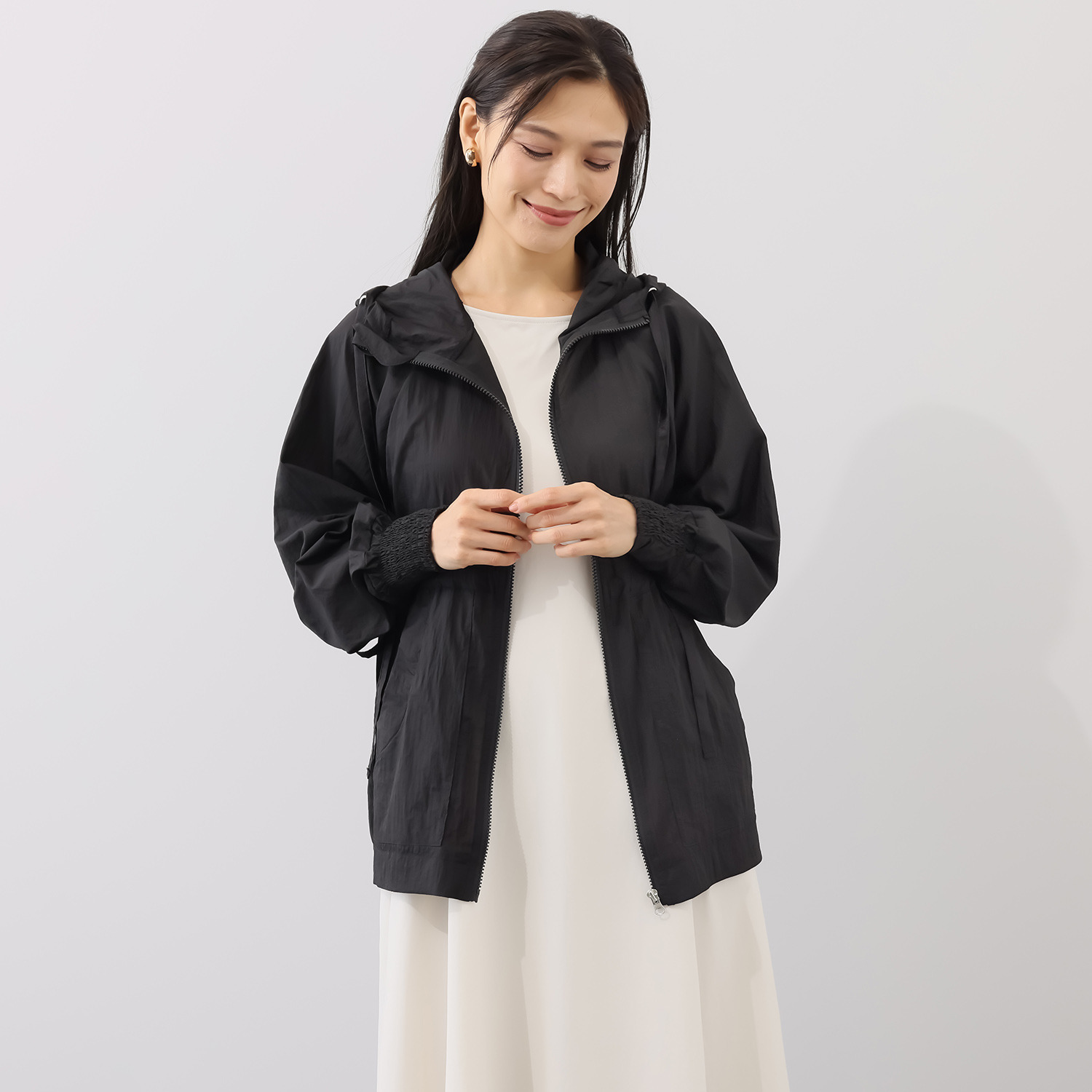 メイドバイスターズ 透けるのに しっかりＵＶカット！ ふわふわシフォン調 ポケッタブルパーカー