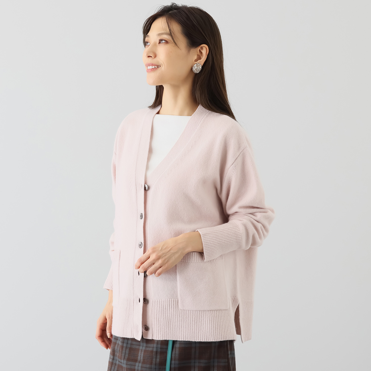 ウタオ ウールカシミヤ混 AQUAニット Vネックカーディガン