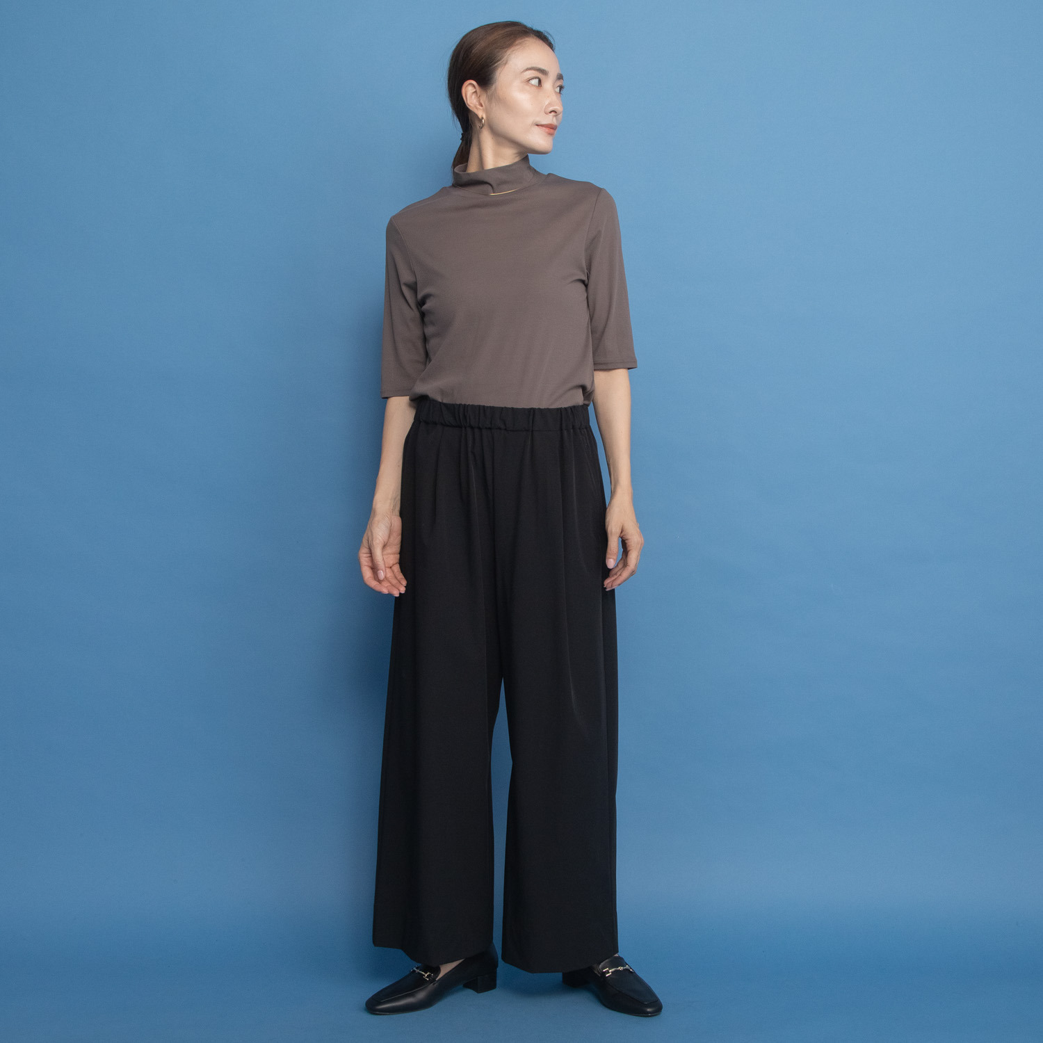 ヤエアジュテ ラクしてすっきり 品良くカッコ良く イージーワイドパンツ