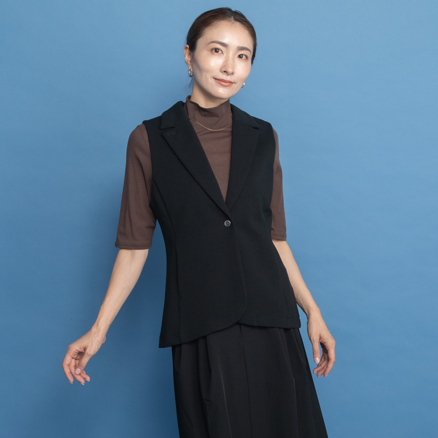 ヤエアジュテ 初秋を彩る プラスワンアイテム テーラードカラー カットソーベスト