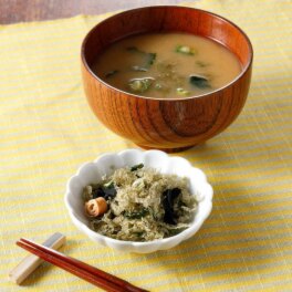 三重＜マツキクフーズ＞ 三重県産あおさが香る！ とろろ昆布のみそ汁の具