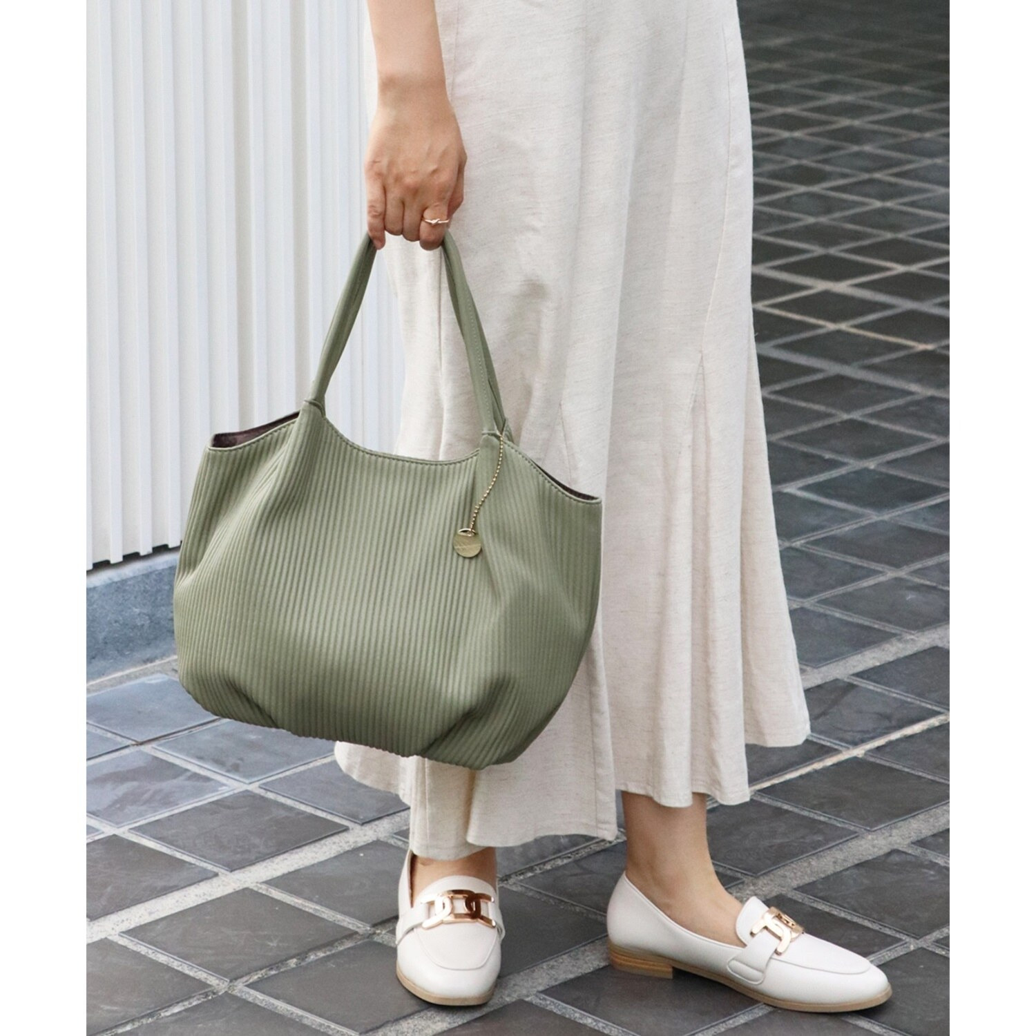 ベルモサ プリーツデザイン 軽量3層トートバッグ- ショップチャンネル