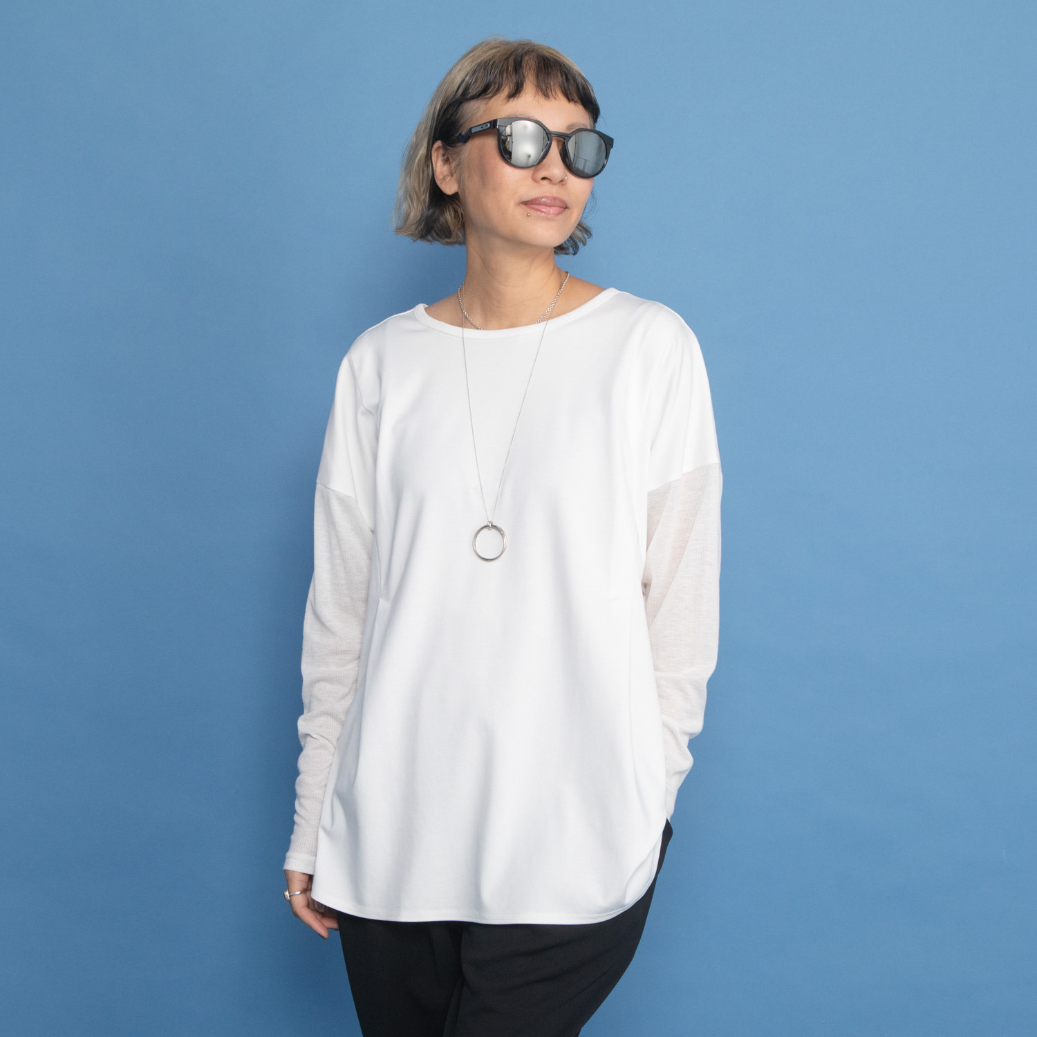 ヨーコモリモト ２ウェイデザインと 異素材でモードに装う プルオーバー