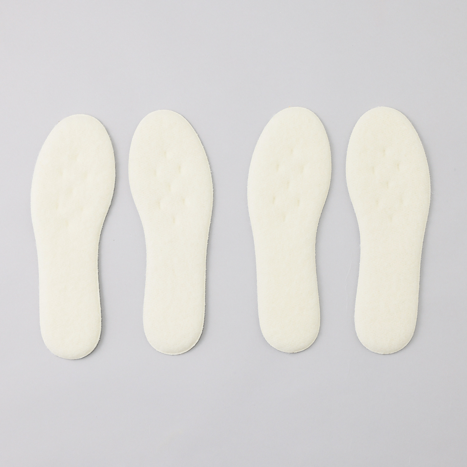 日本製 足裏に触れる部分は ウール１００％！ あったか保温と吸湿で快適 五層ボアインソール ２組セット