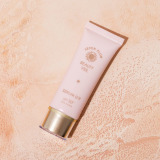 セブン フロー 1品5役で 明るく艶やかな美肌 ビューティ ヴェール