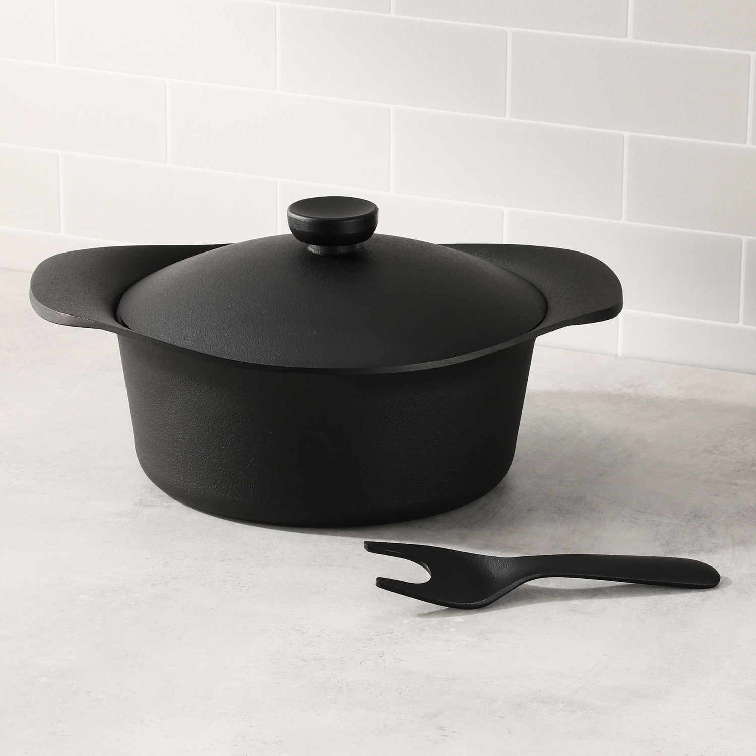 柳宗理　南部鉄器　深型 柳宗理 南部鉄器 鉄鍋深型 鉄ふた＆ハンドル付 ＜22cm