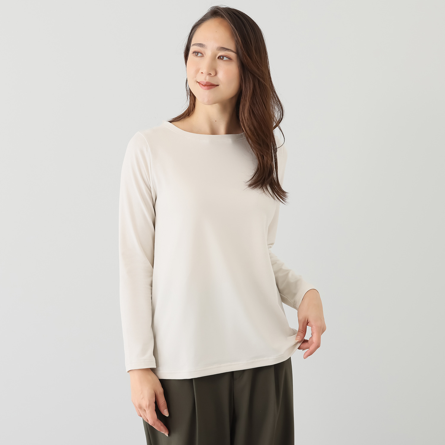 ココンライフ　ドゥ ＵＶカット・吸湿発熱 ルナセル（Ｒ）ベア天竺 クルーネックプルオーバー