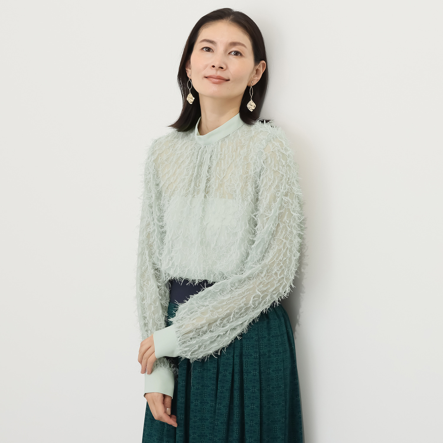 アリュメット フリンジ ジャカードブラウス