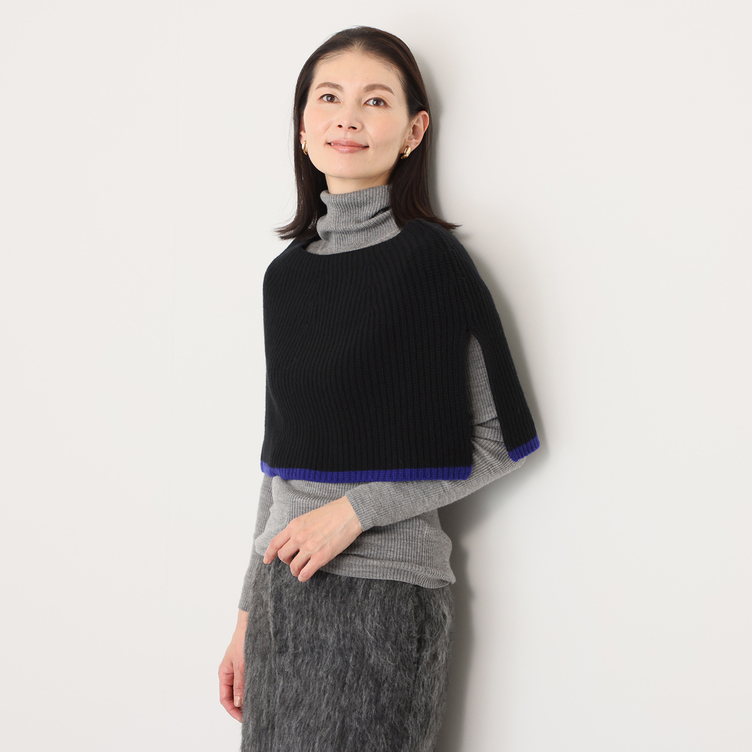 ベル・モード 日本製 タスマニア ラムウール１００％ ポンチョ