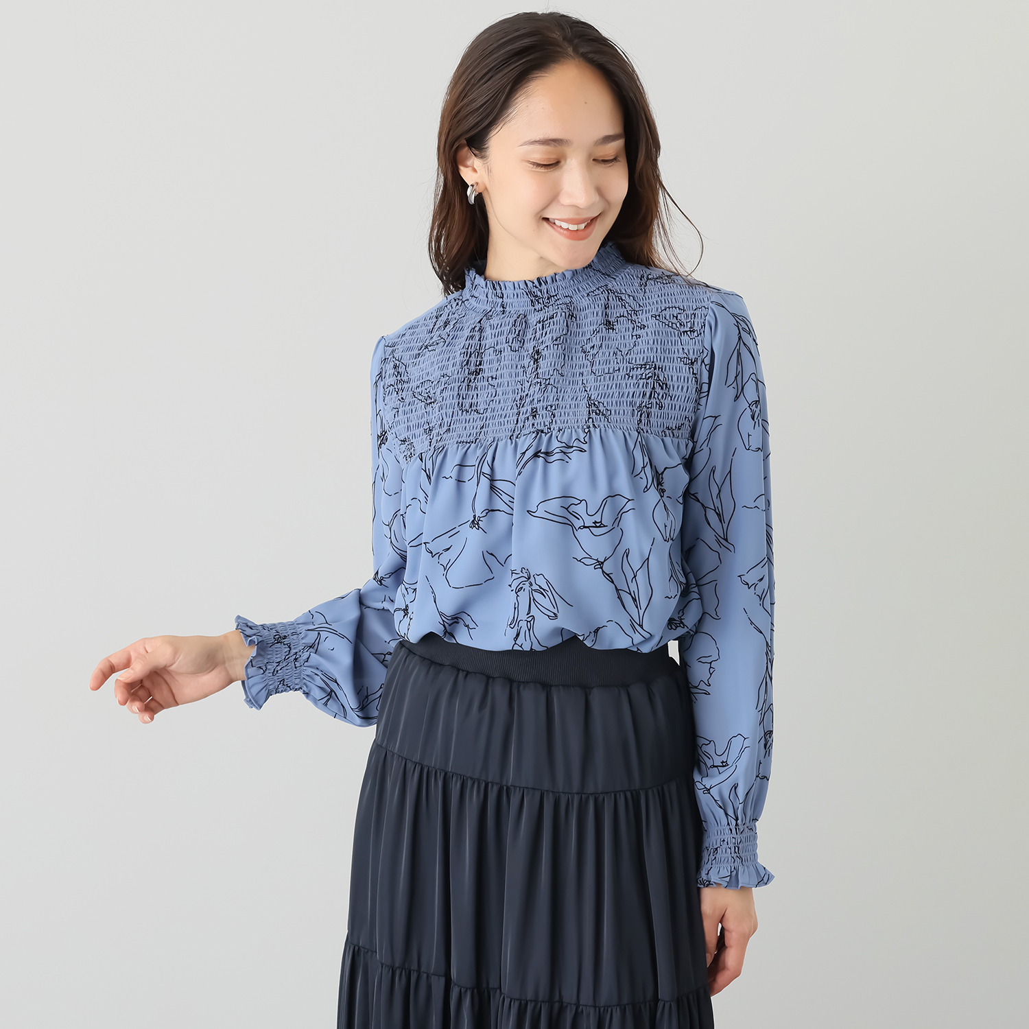 アリュメット 花柄フロッキーブラウス