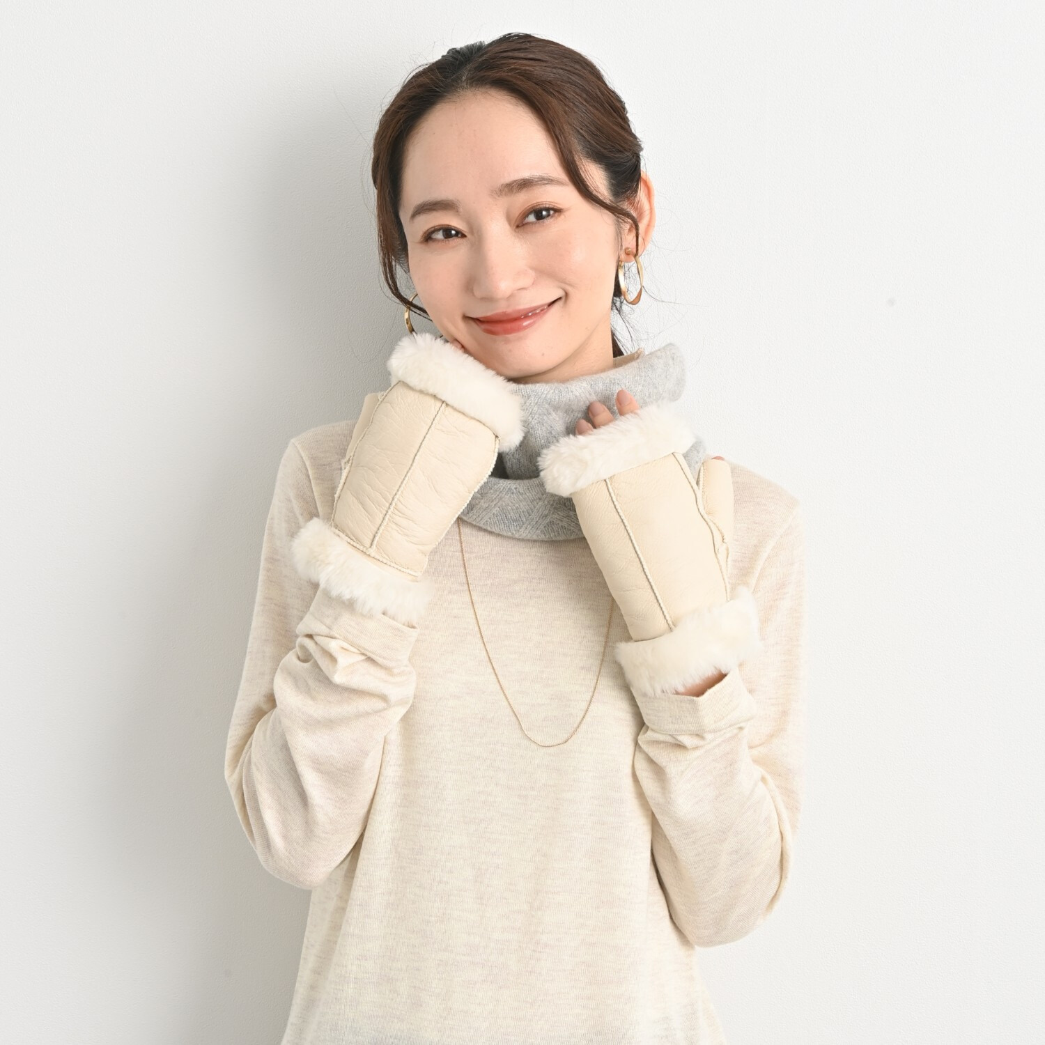 ティエドゥール 柔らかムートン 指出しグローブ