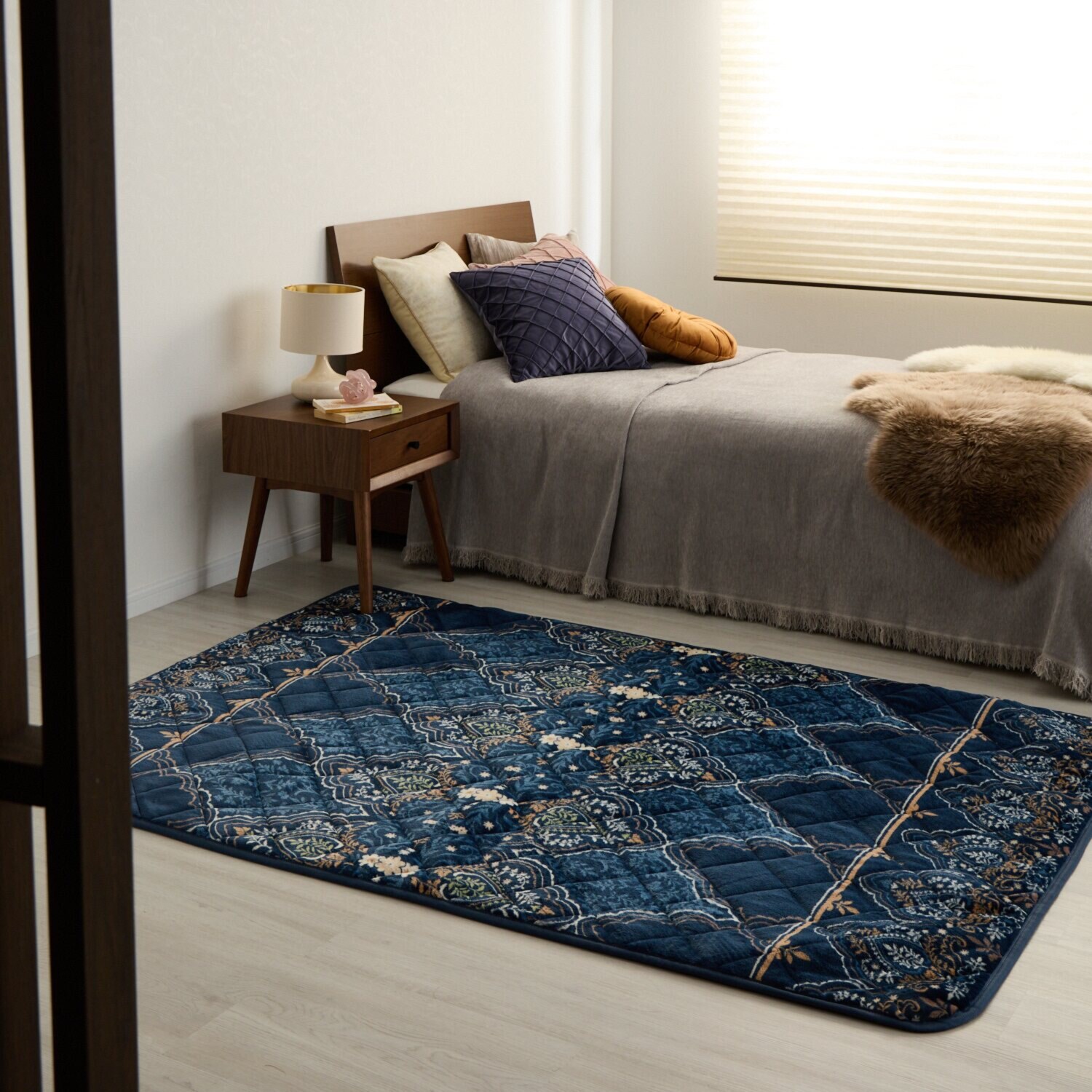 モリリン WOMA アルミ蒸着シート入り ふっくらラグ 190cm×240cm 190