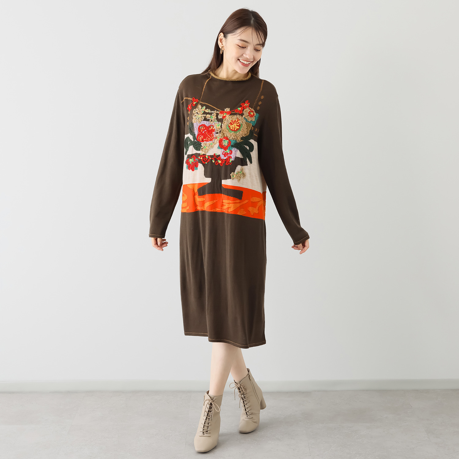 エム　アンド　キョウコ フラワー刺しゅう ニットワンピース